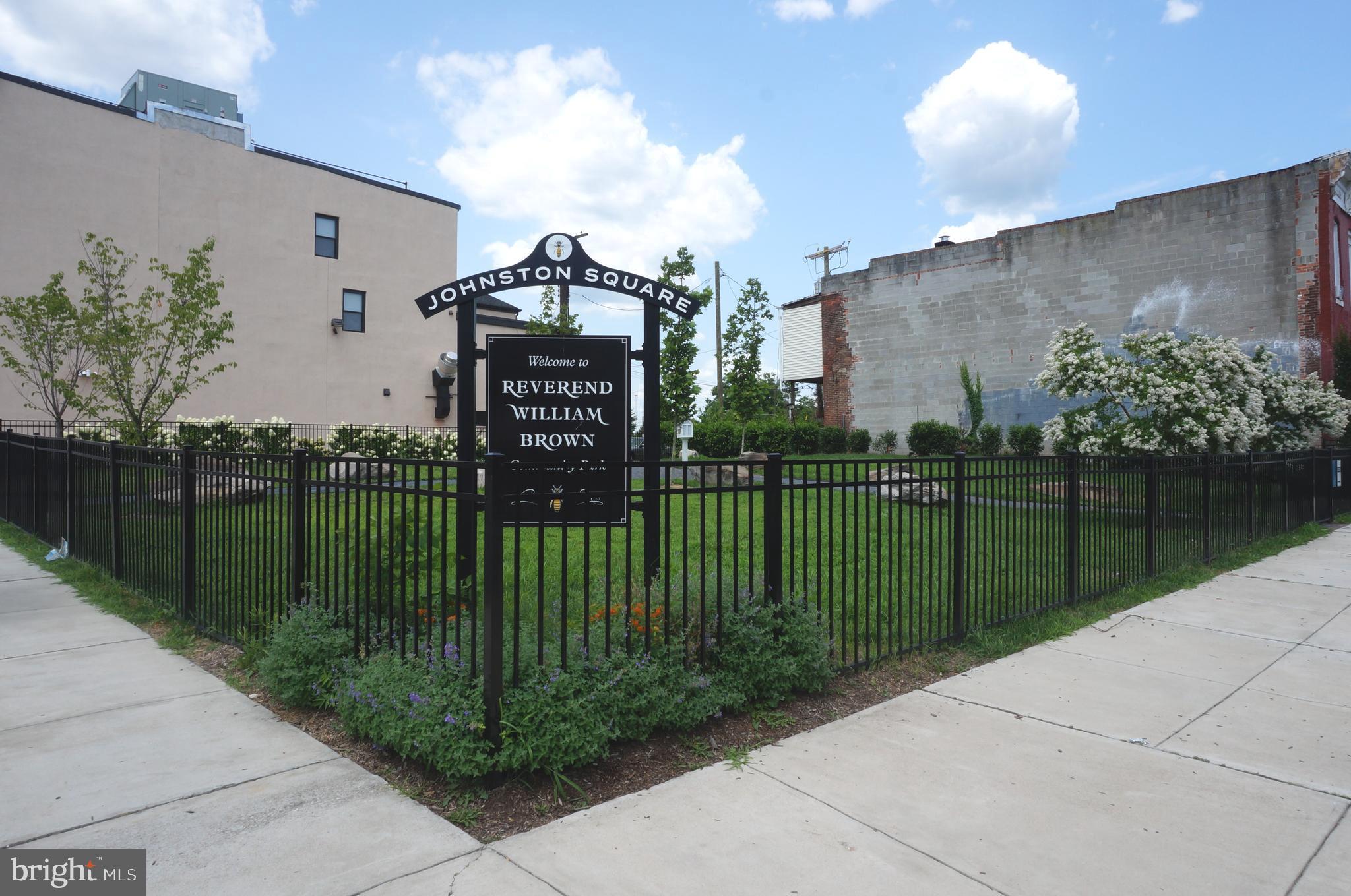 JOHNSTON SQUARE - Residential