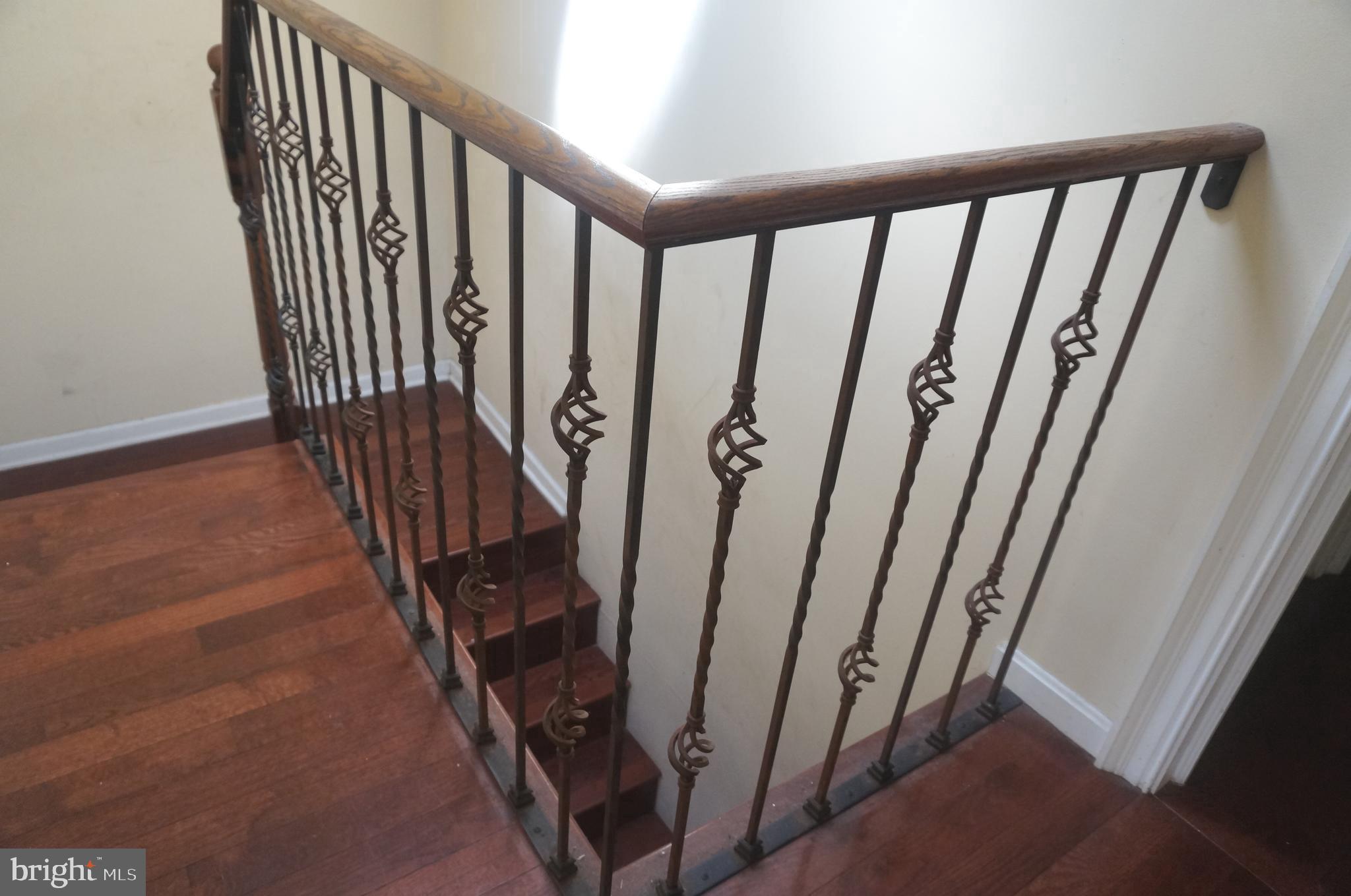 JOHNSTON SQUARE - Residential