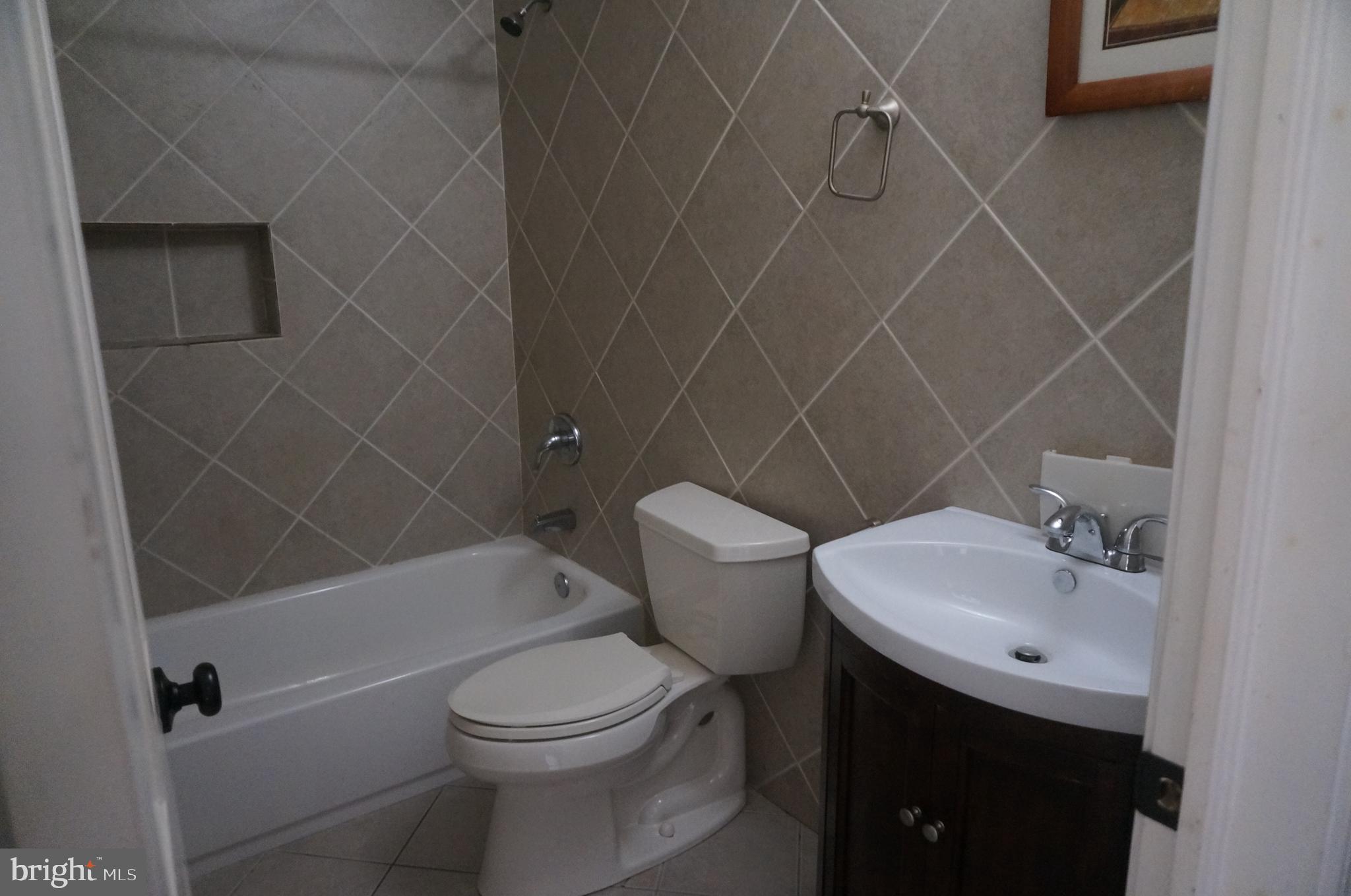 JOHNSTON SQUARE - Residential