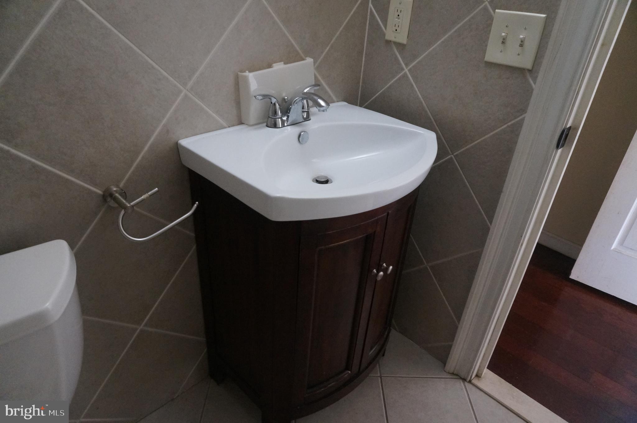 JOHNSTON SQUARE - Residential