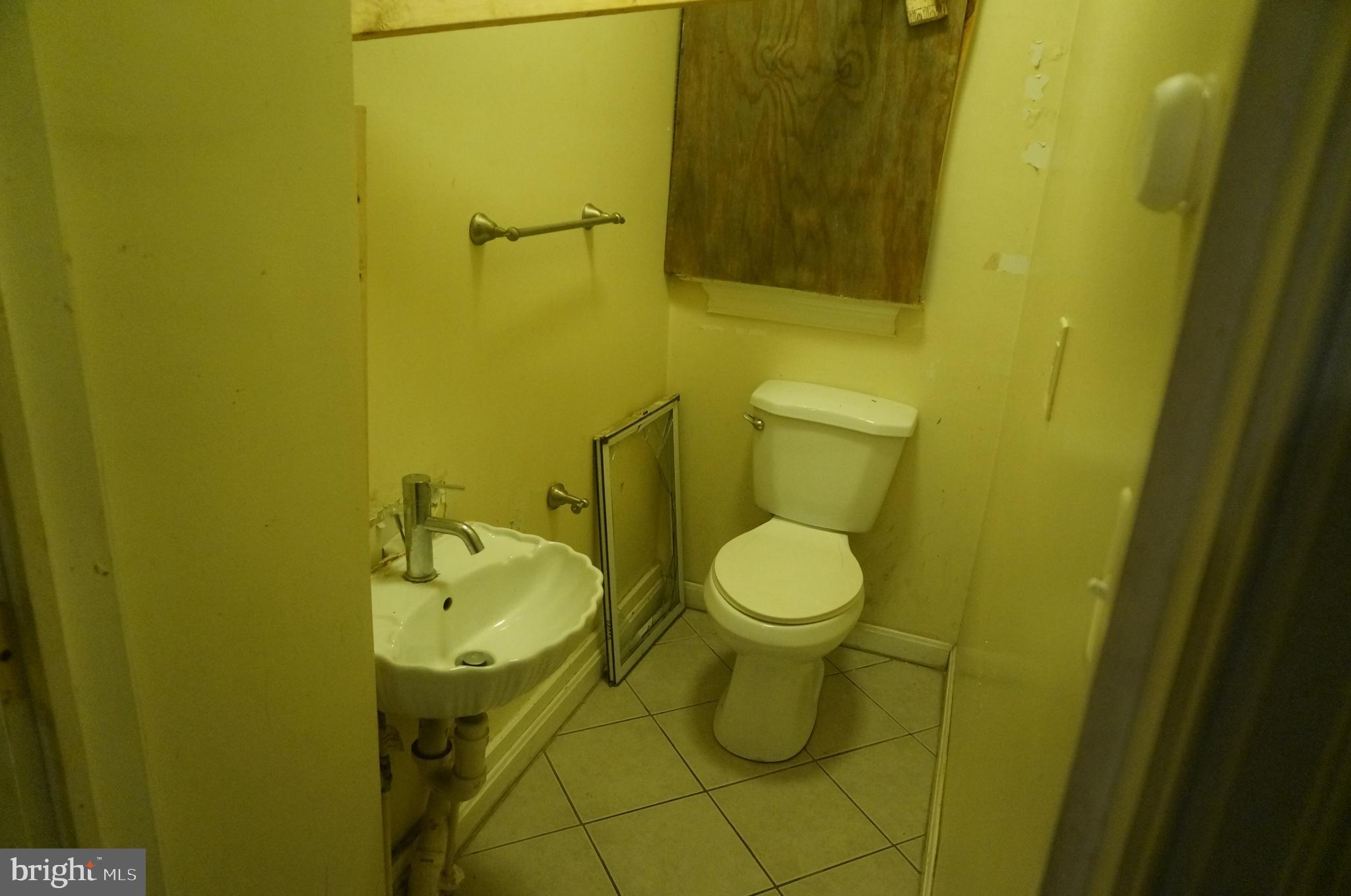 JOHNSTON SQUARE - Residential