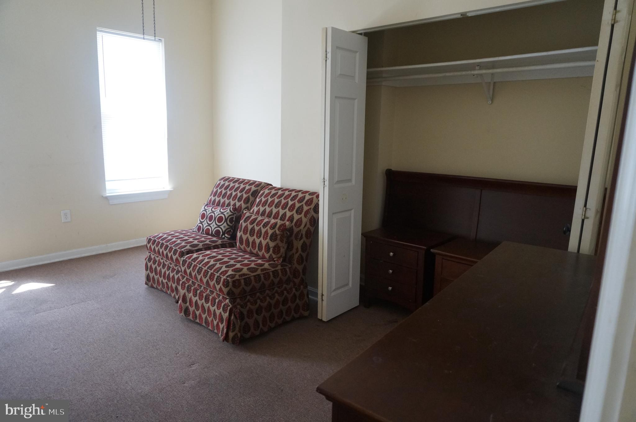 JOHNSTON SQUARE - Residential