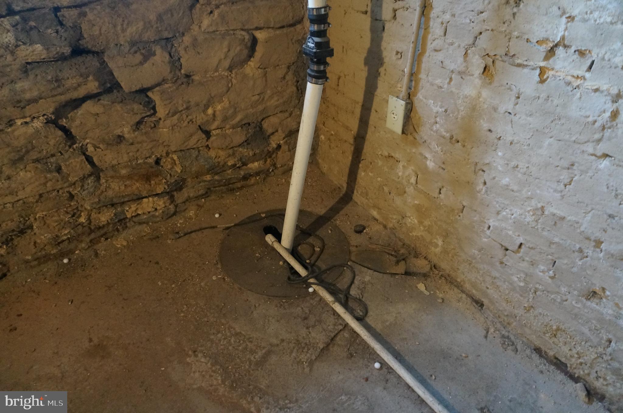 JOHNSTON SQUARE - Residential