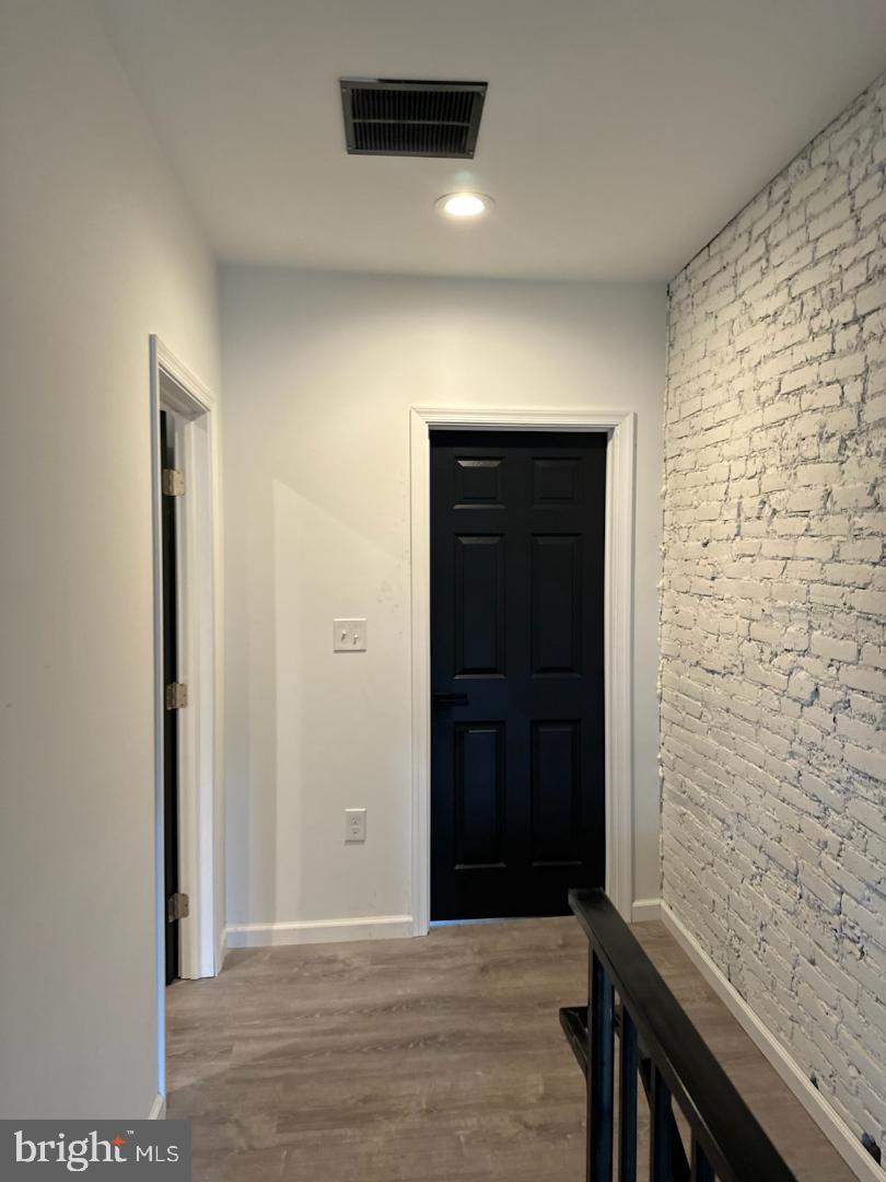 LEXINGTON - Residential Lease