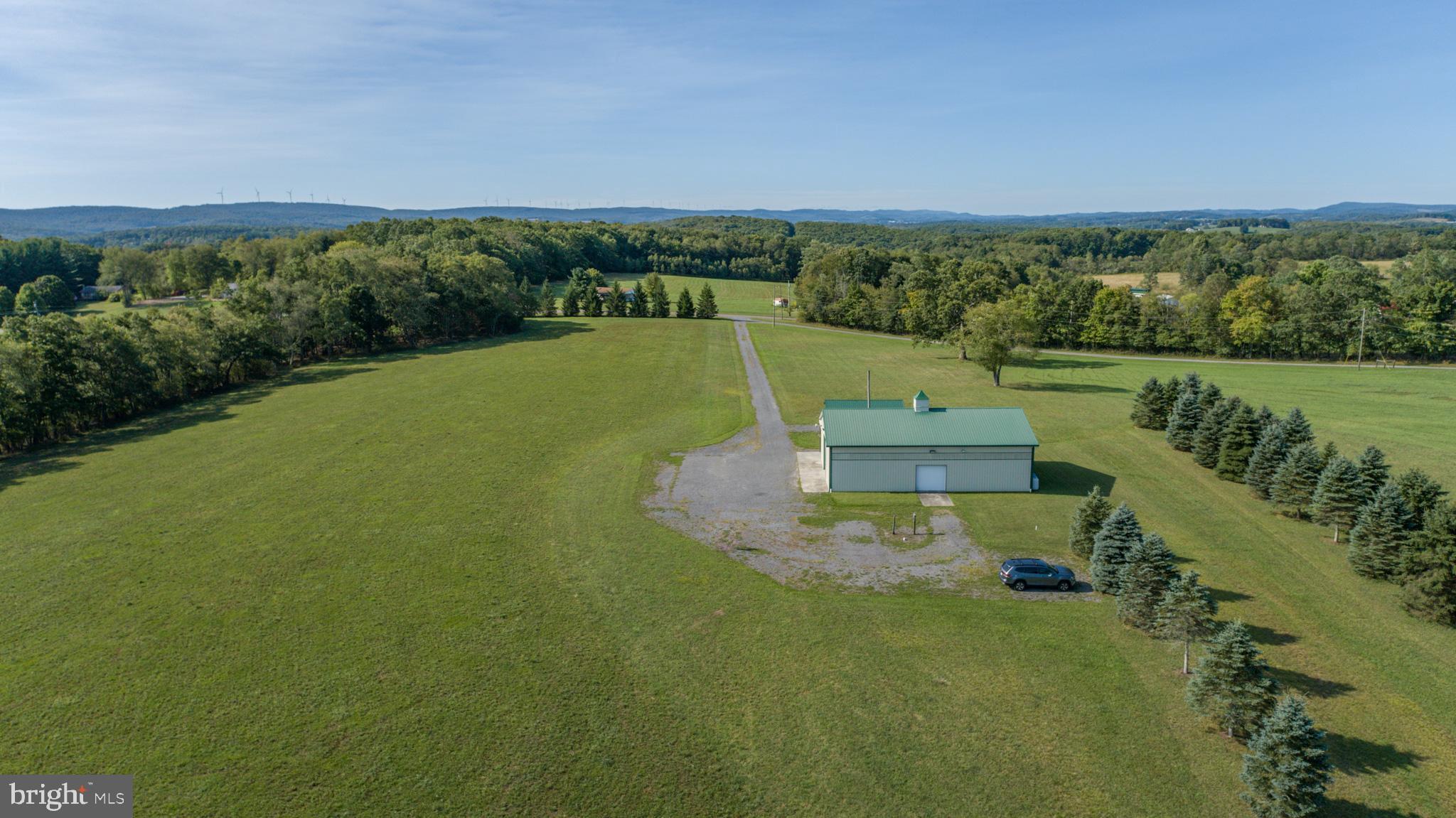 SPRING GLADE ROAD - Farm