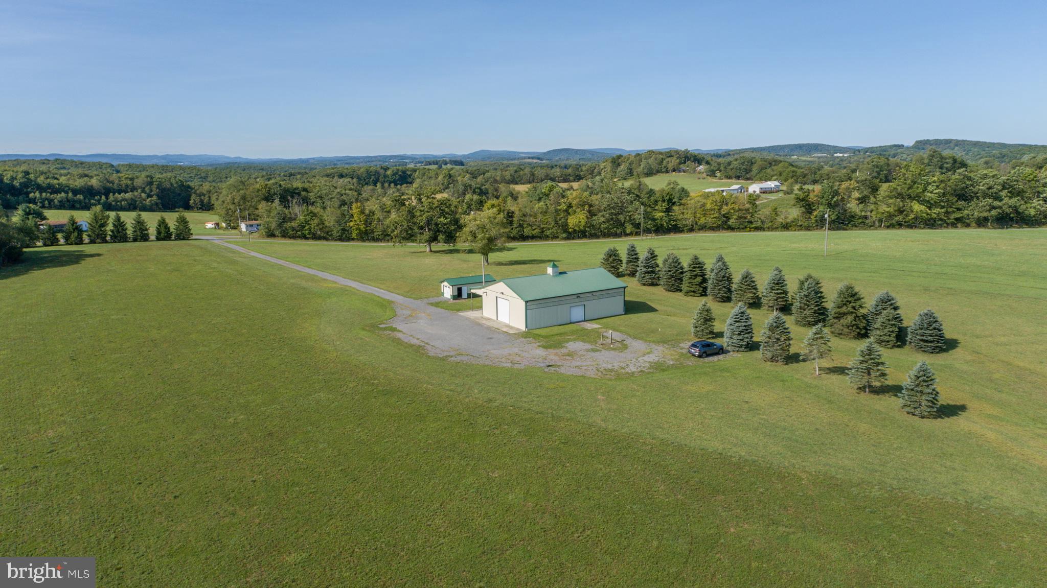 SPRING GLADE ROAD - Farm