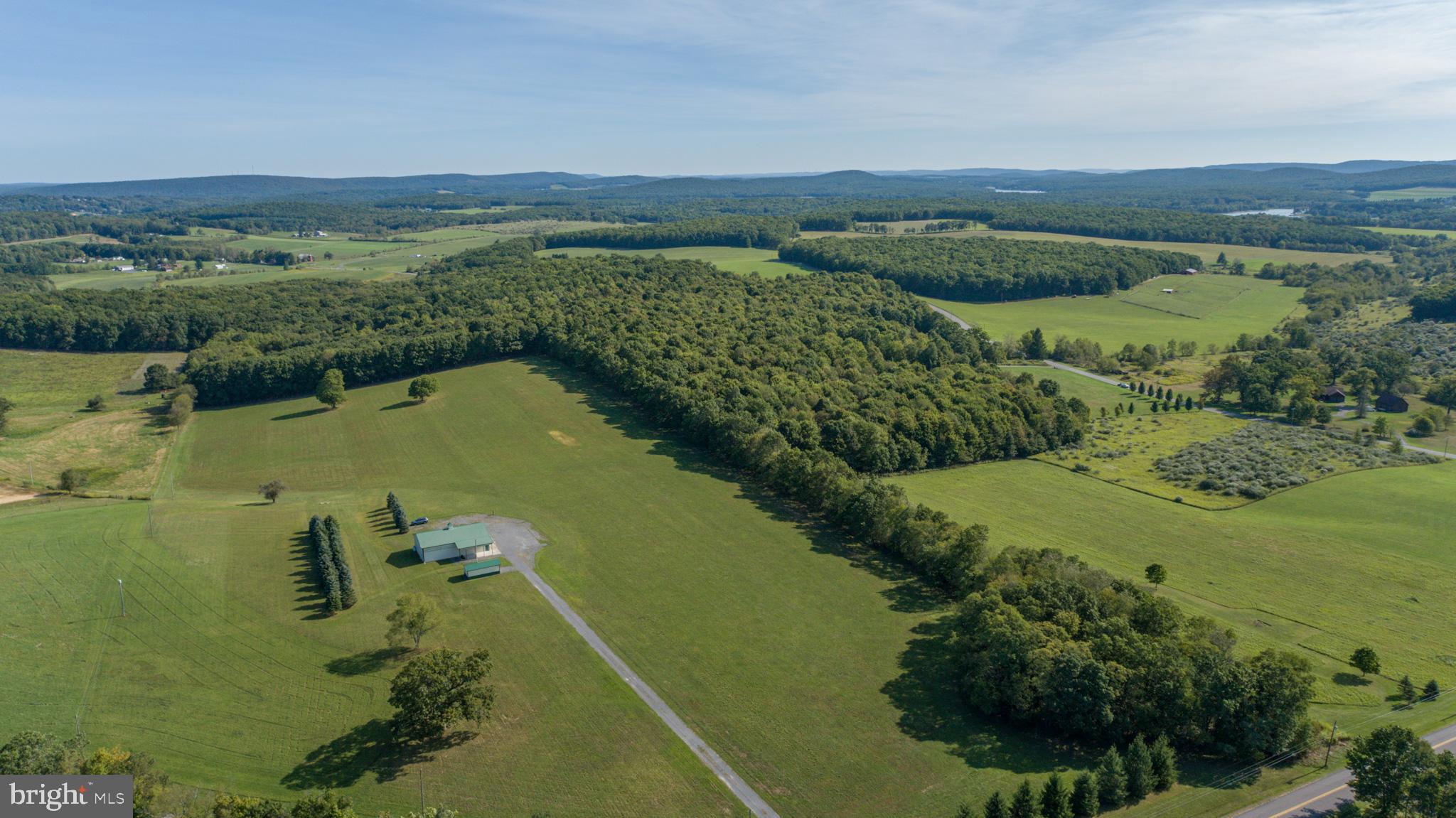 SPRING GLADE ROAD - Farm