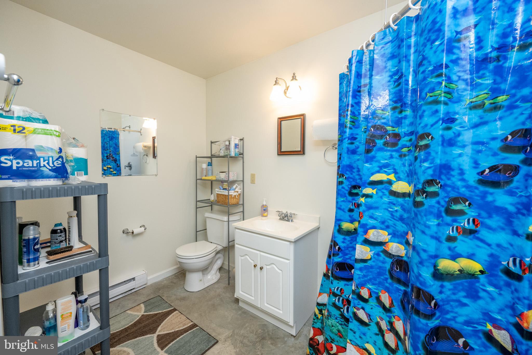 SPRING GLADE ROAD - Farm