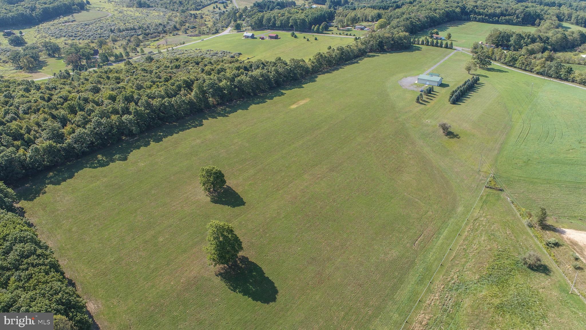 SPRING GLADE ROAD - Farm