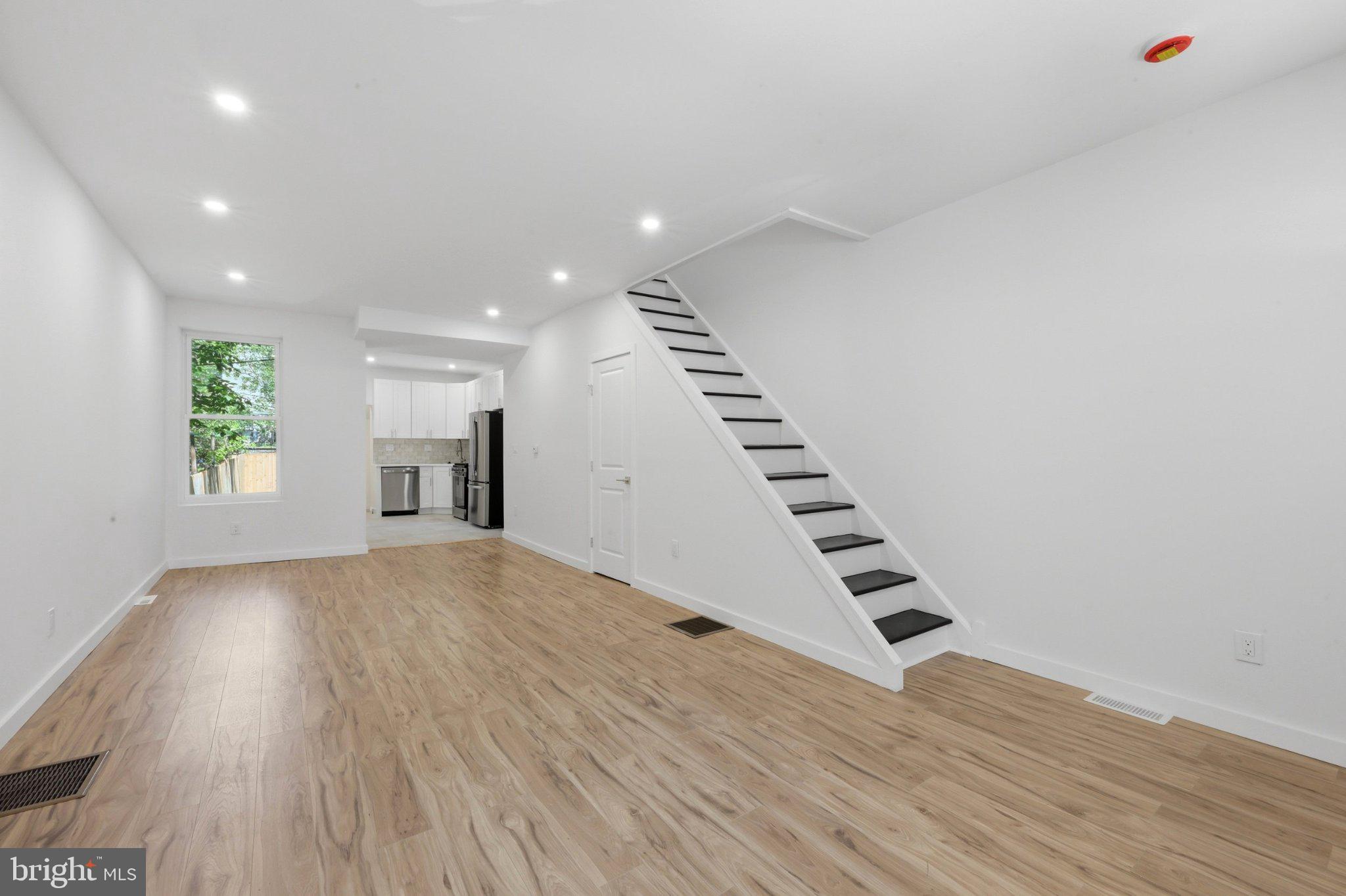 5011 BEAUMONT AVENUE