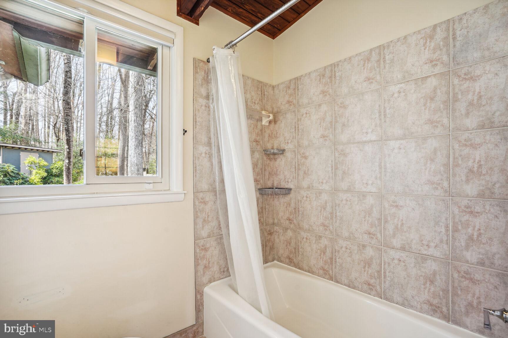 HOLMES RUN ACRES - Residential