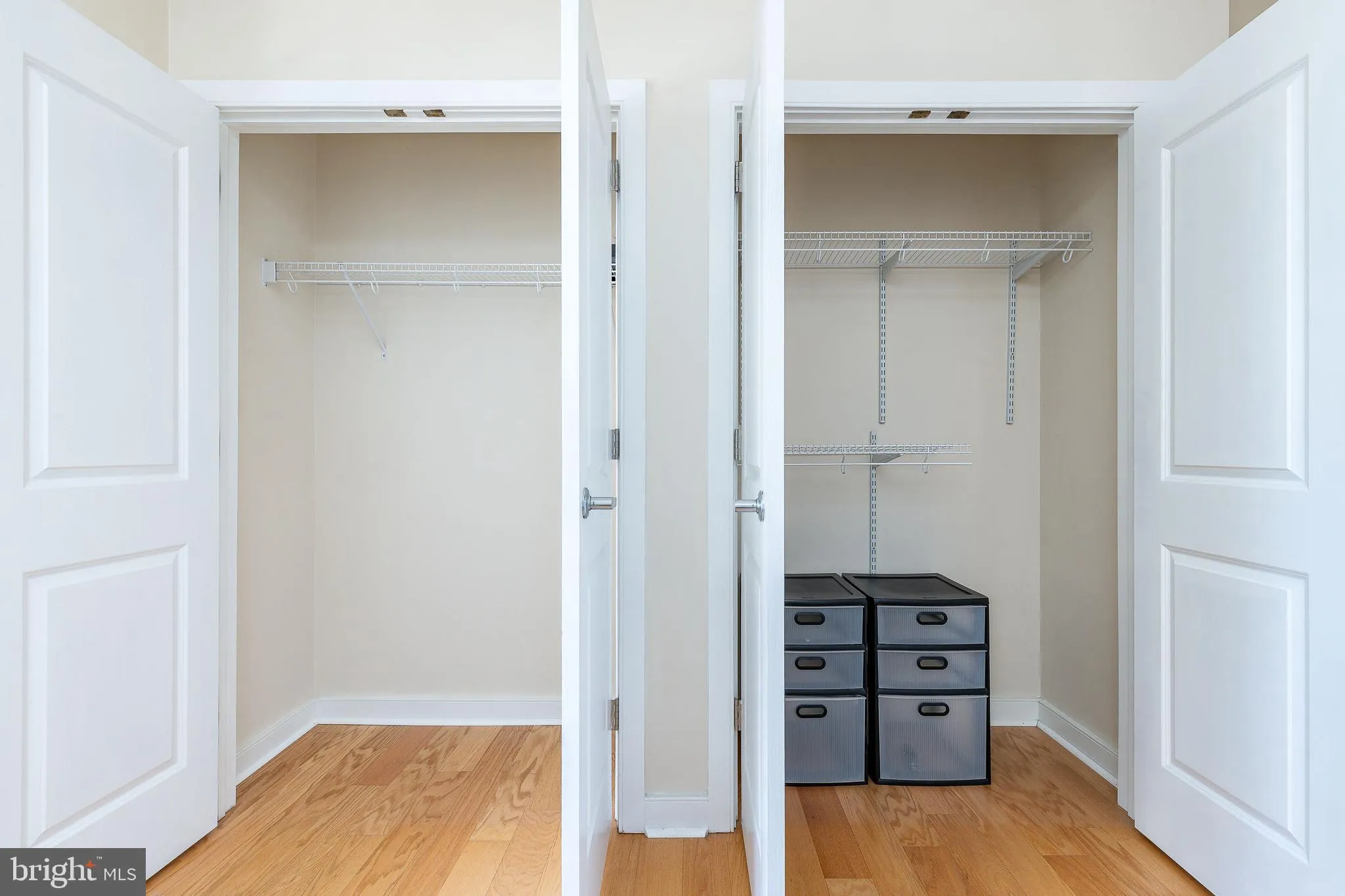 Philadelphia, Pennsylvania 19102, United States, 2 Bedrooms Bedrooms, ,2 BathroomsBathrooms,Residential,Active,165820