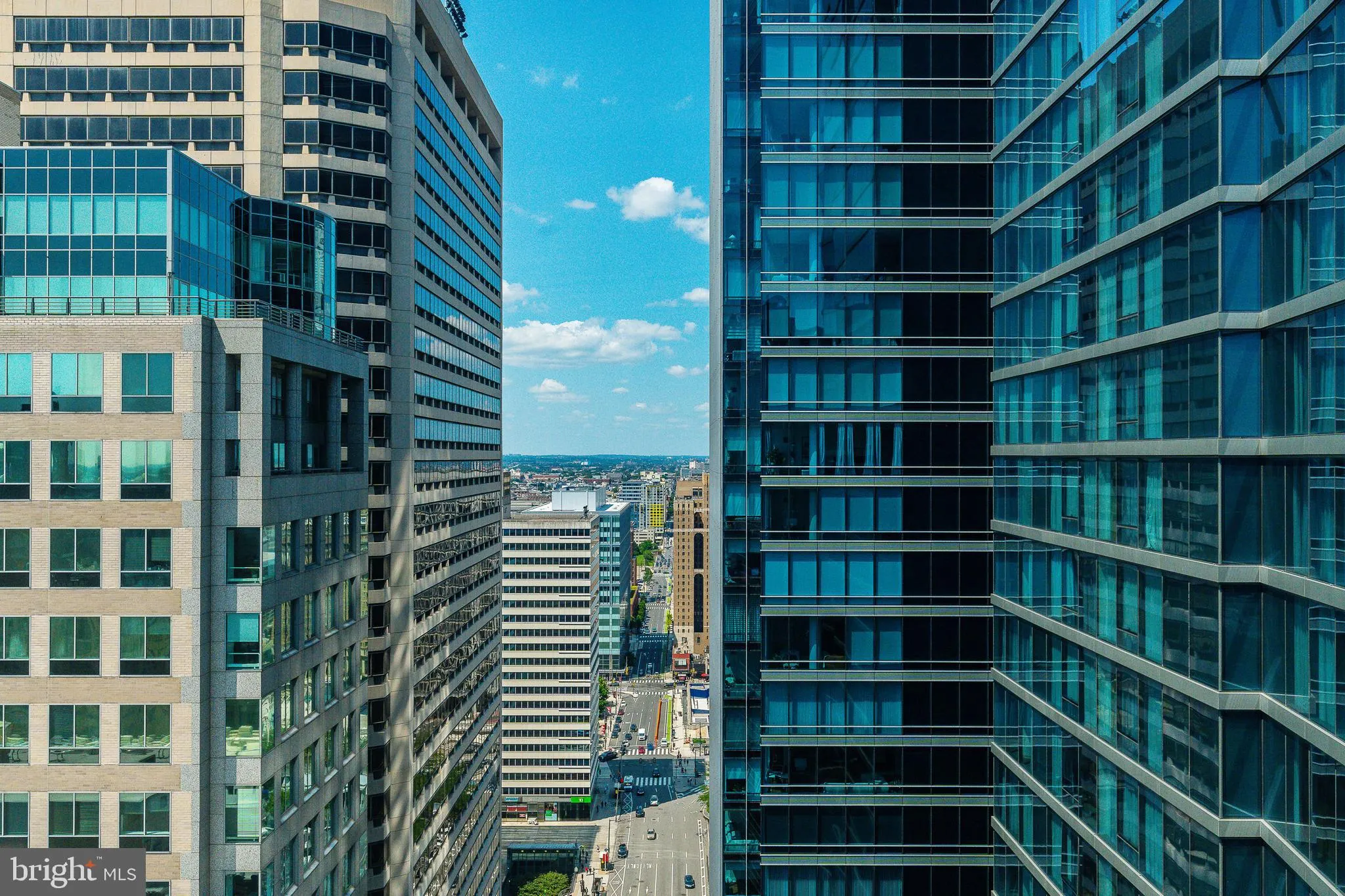 Philadelphia, Pennsylvania 19102, United States, 2 Bedrooms Bedrooms, ,2 BathroomsBathrooms,Residential,Active,165820