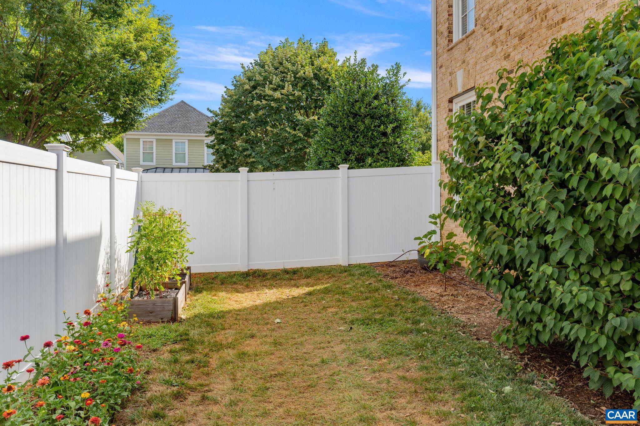 OLD TRAIL - Residential