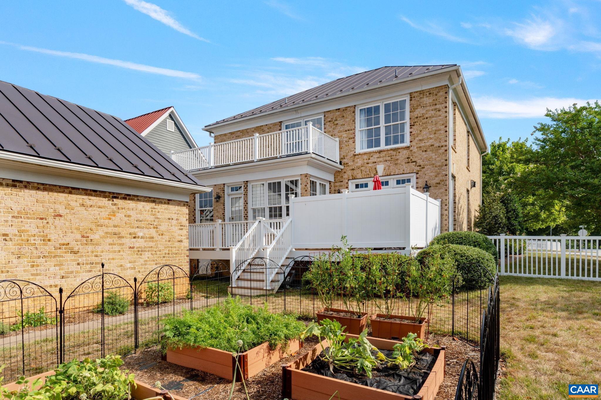 OLD TRAIL - Residential