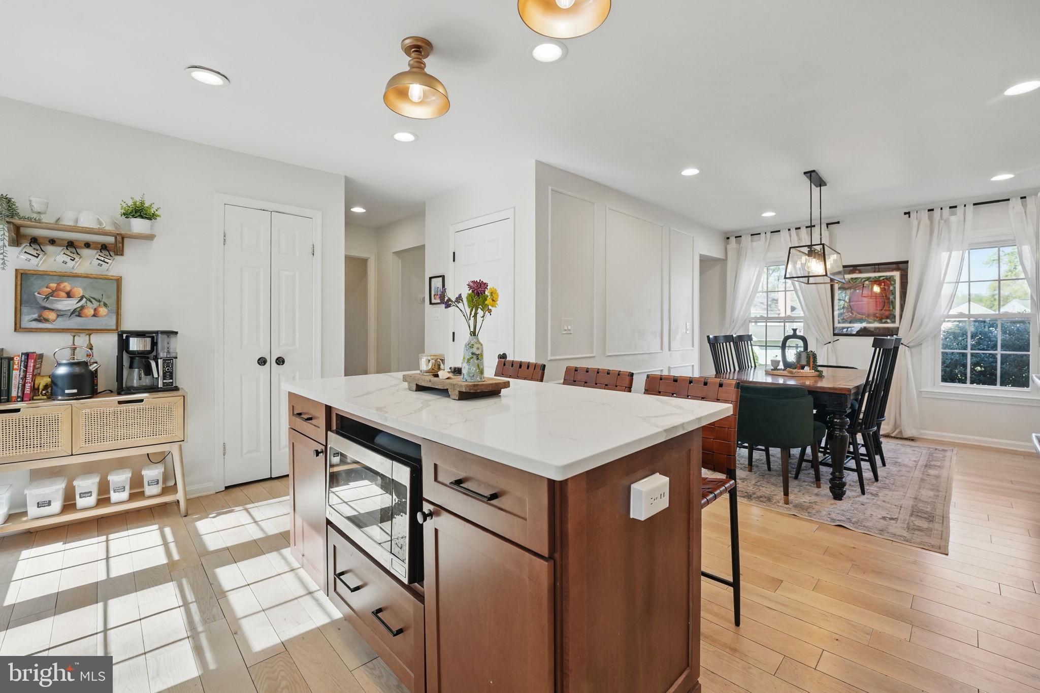 LAKE BRADDOCK - Residential