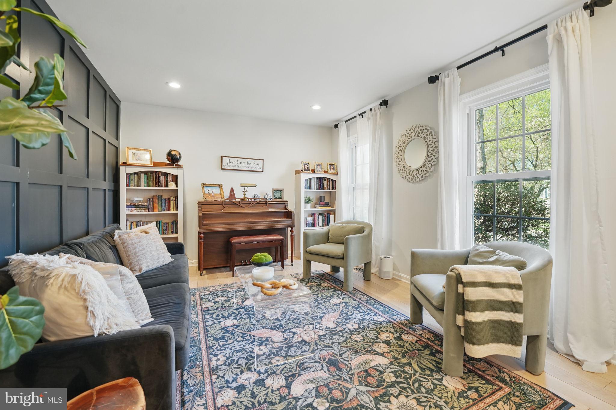 LAKE BRADDOCK - Residential