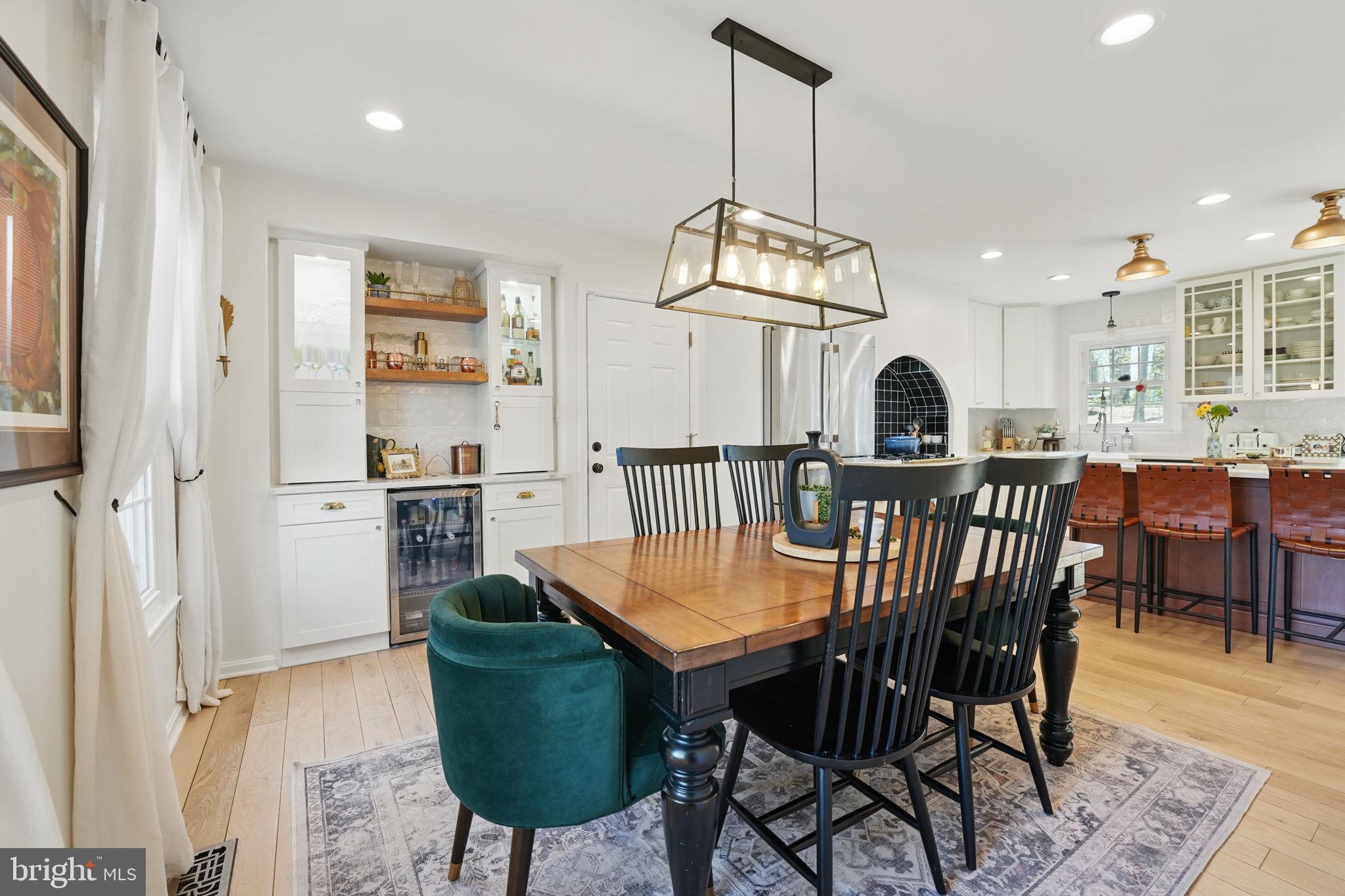 LAKE BRADDOCK - Residential