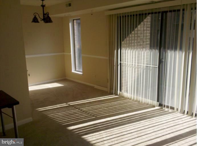 SUMMERTREE CONDO APTS - Residential Lease