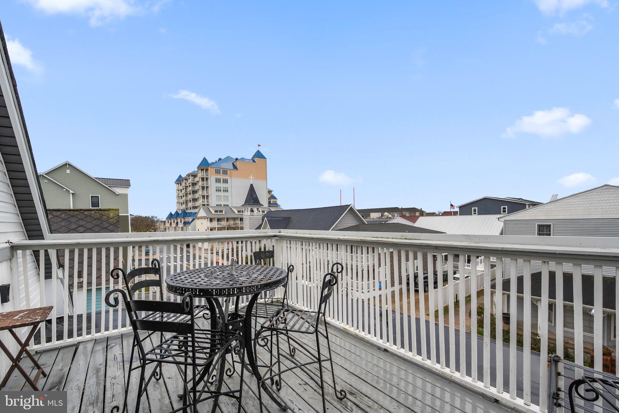 106 TALBOT STREET 201