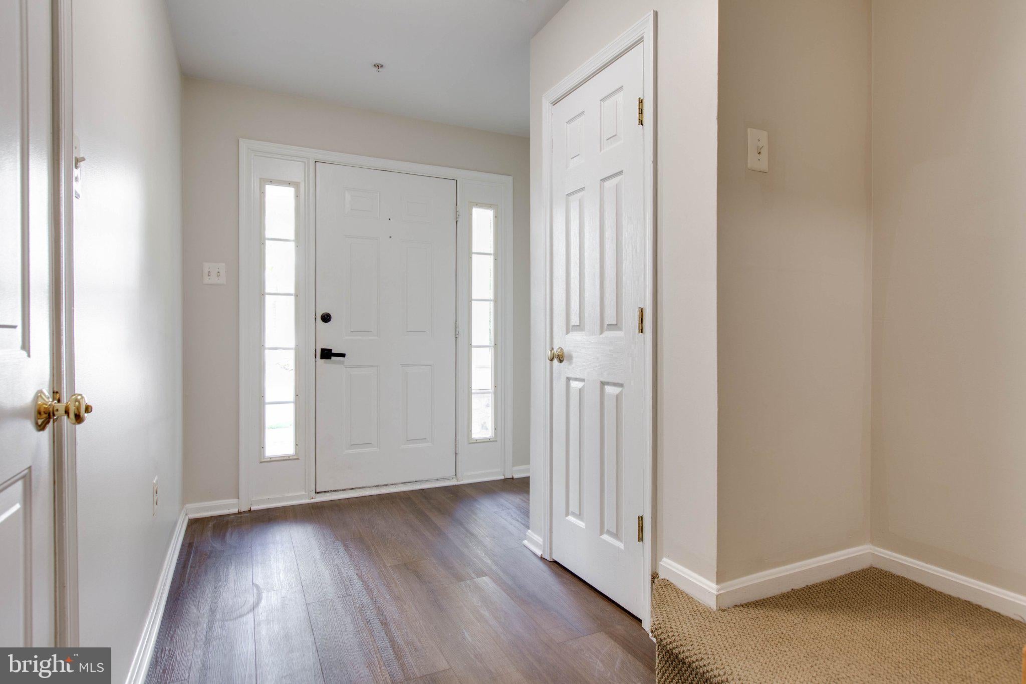 5766 GOLDFINCH COURT