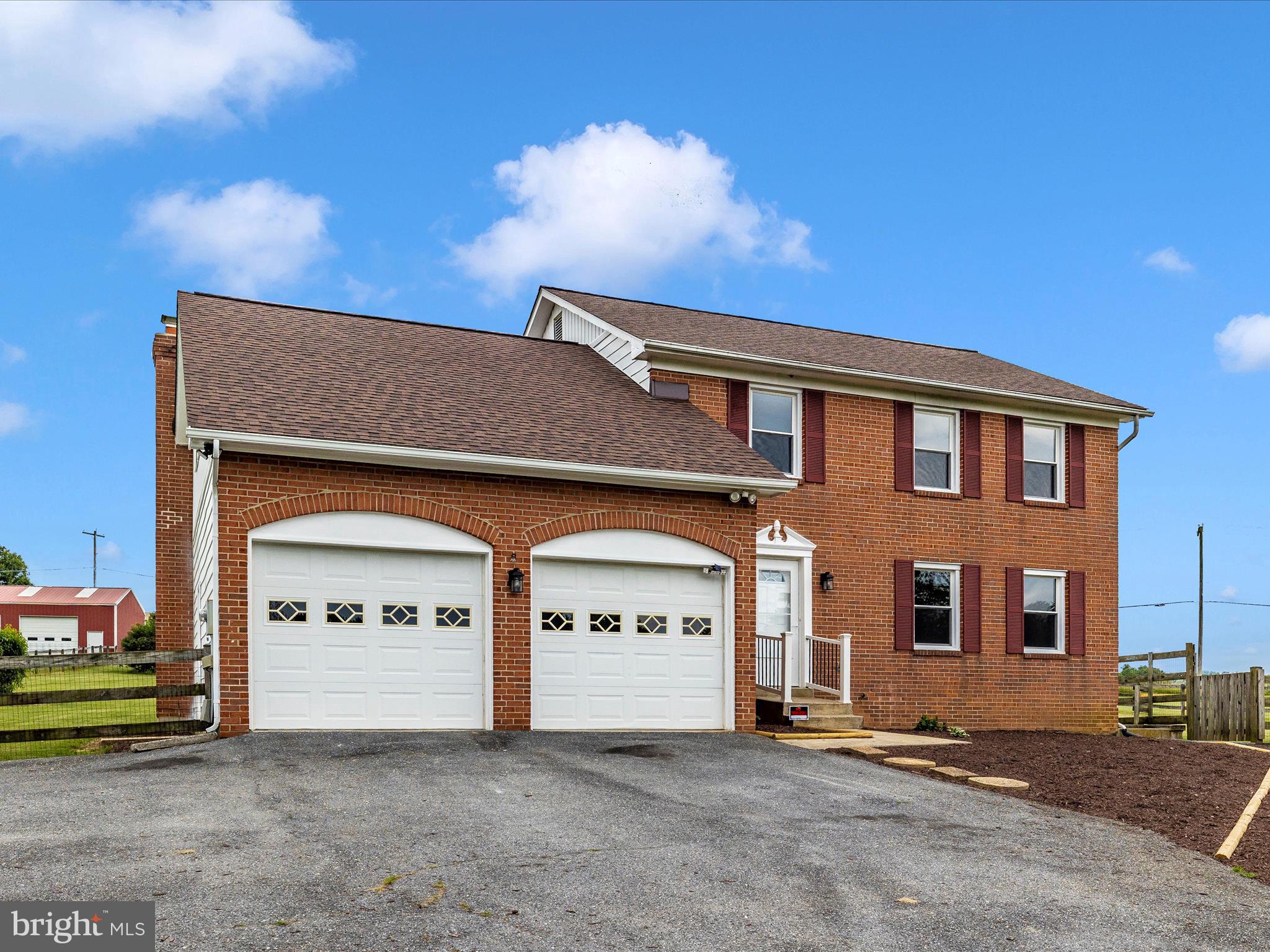 STONEWALL MANOR - Residential