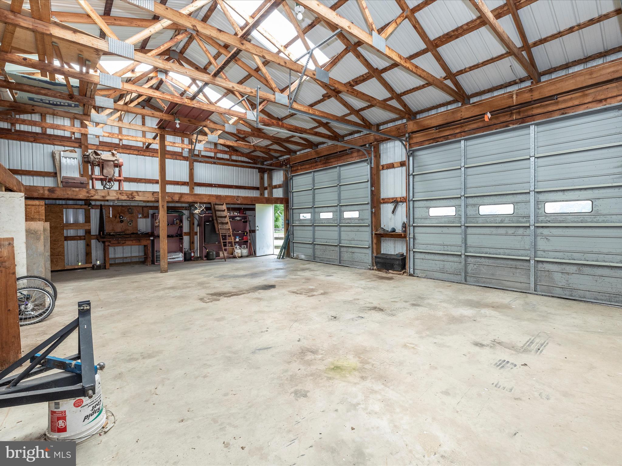 STONEWALL MANOR - Residential