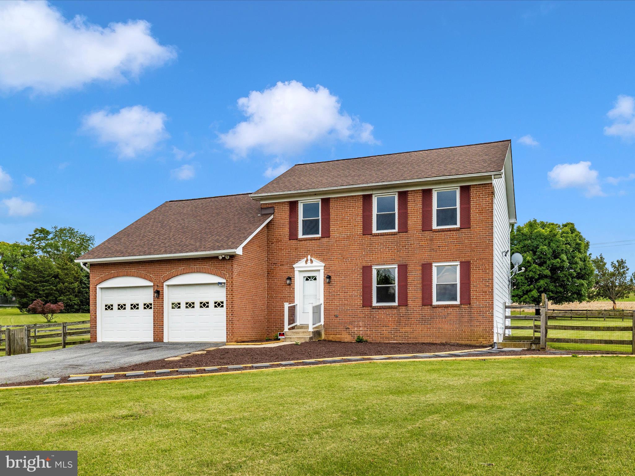 STONEWALL MANOR - Residential