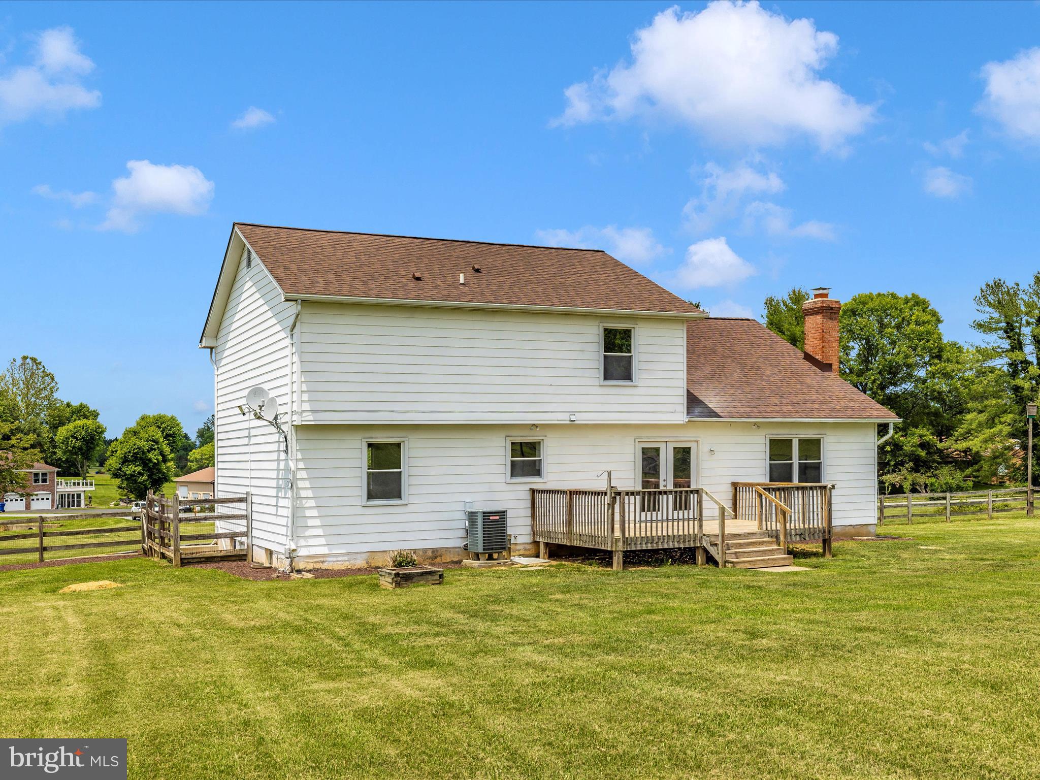 STONEWALL MANOR - Residential