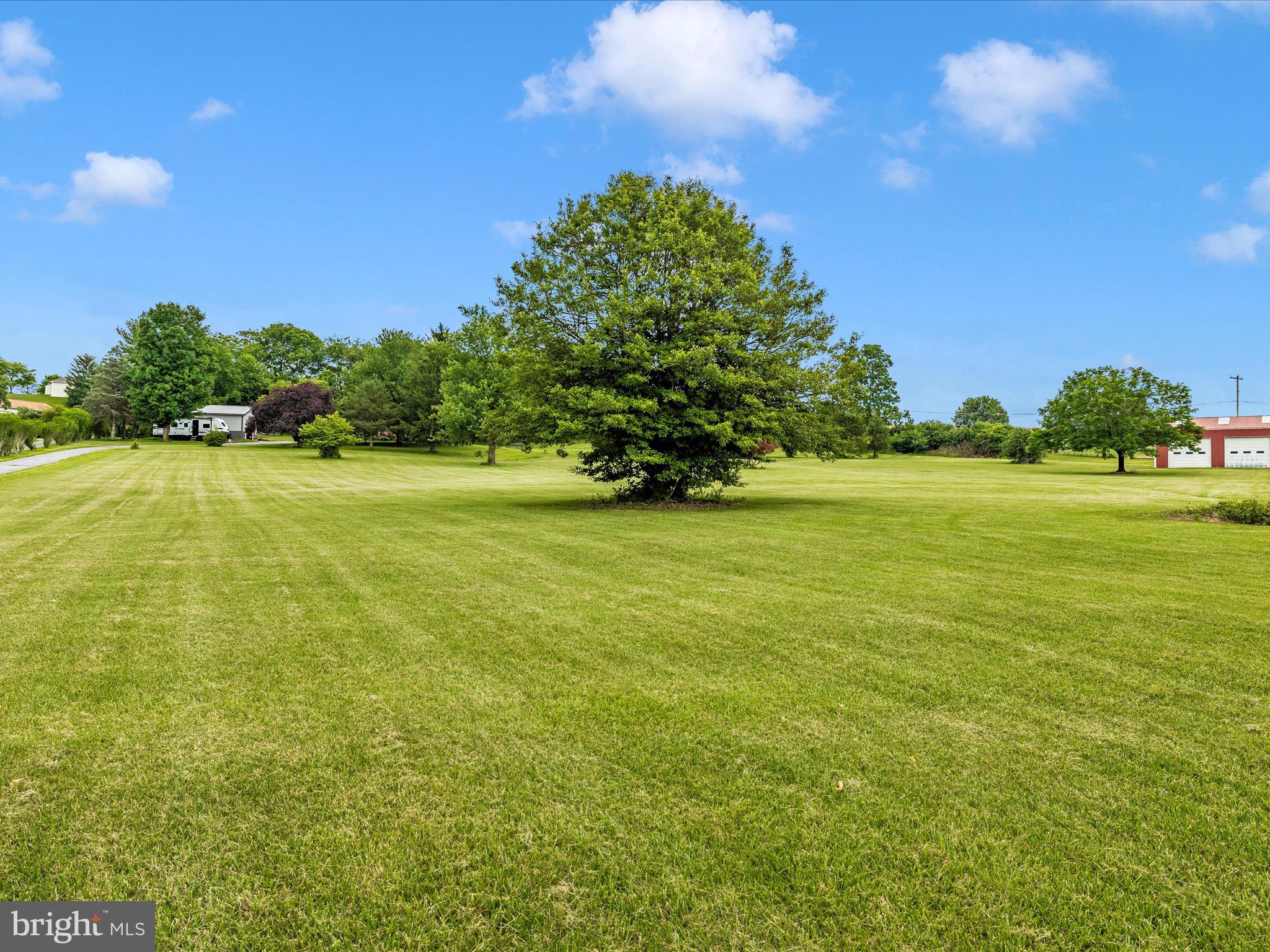 STONEWALL MANOR - Residential