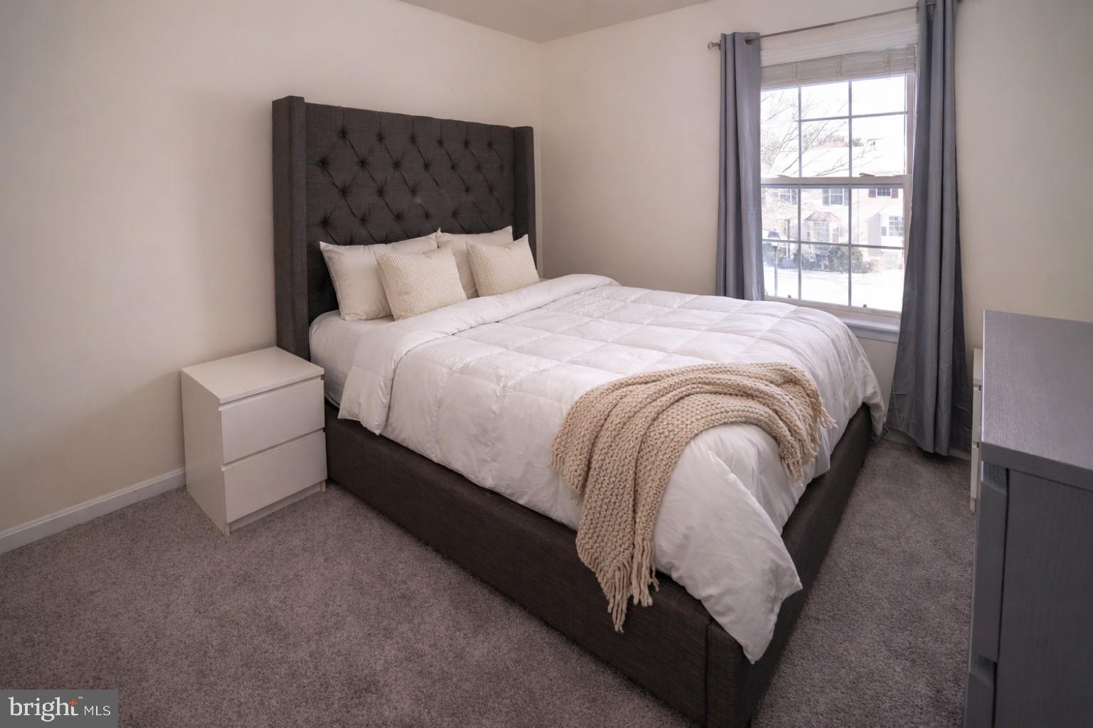 ROBERTS FIELD - Residential