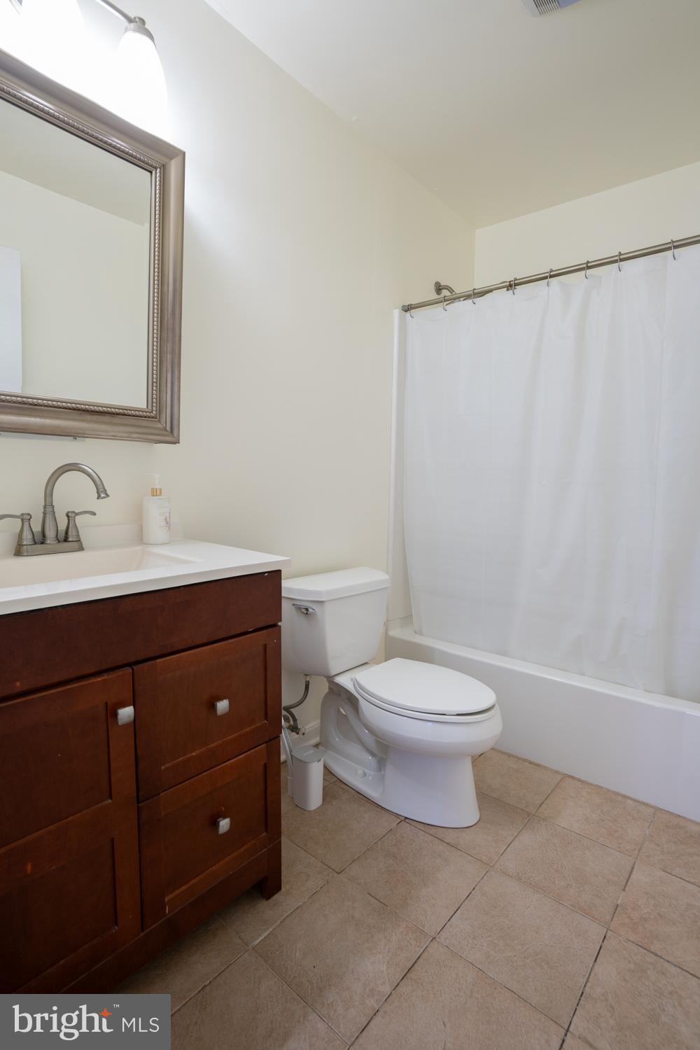 ROBERTS FIELD - Residential