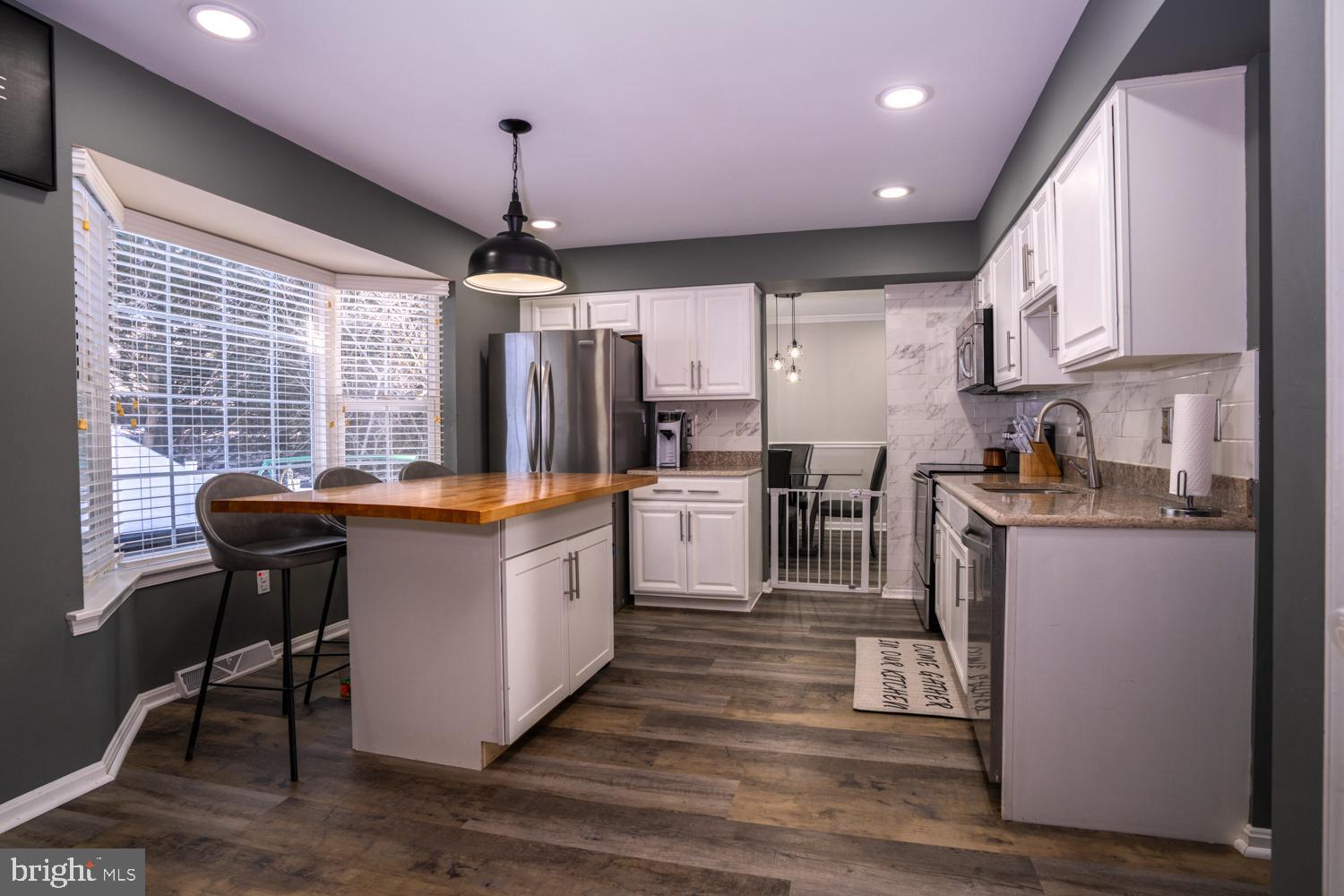 ROBERTS FIELD - Residential