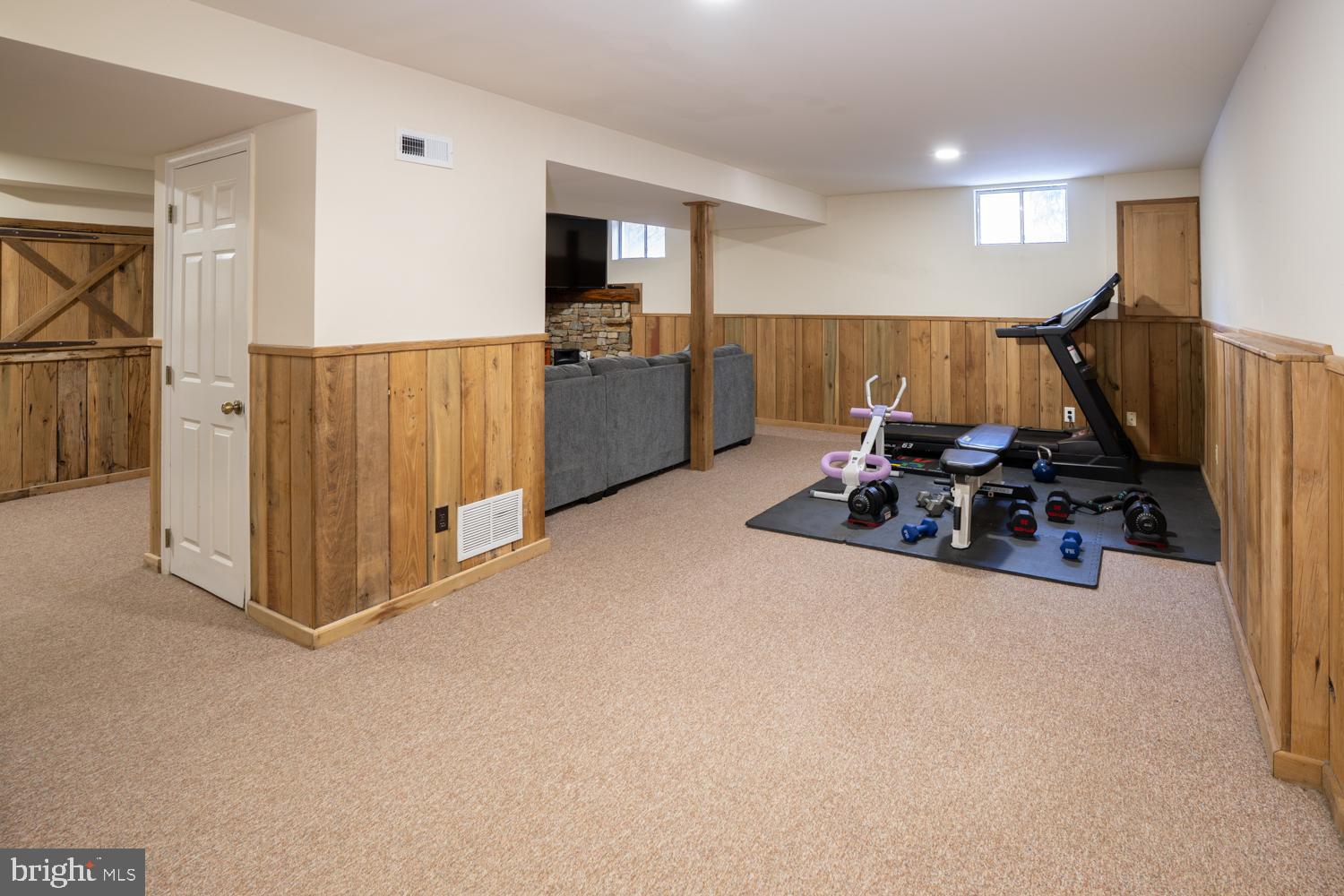 ROBERTS FIELD - Residential