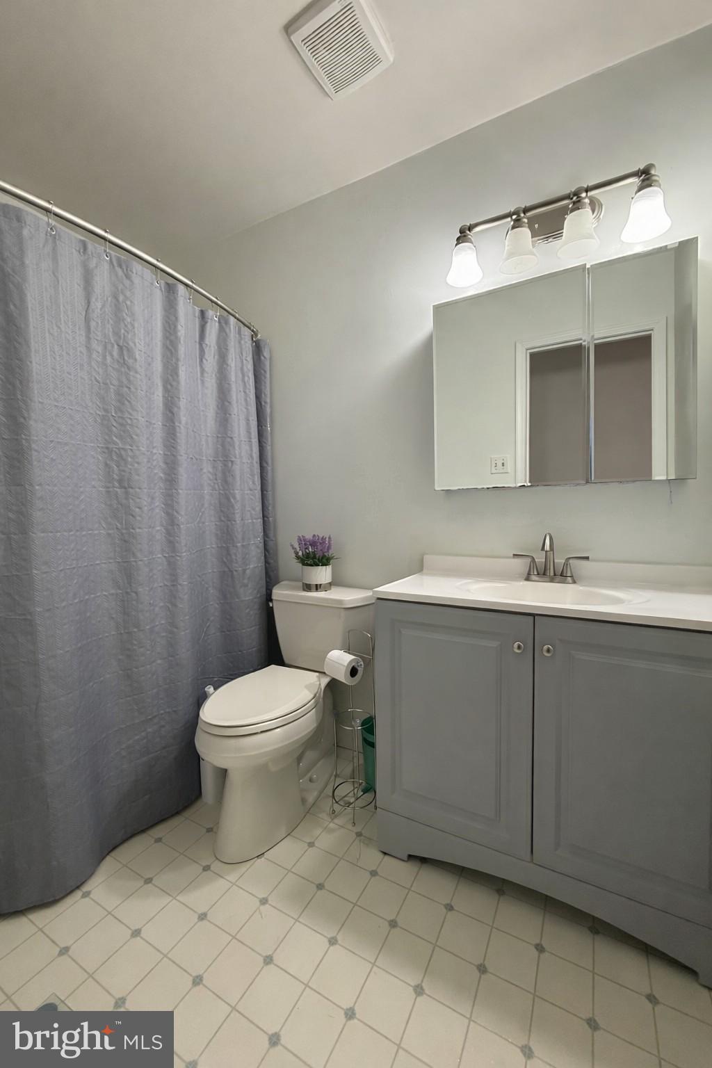 ROBERTS FIELD - Residential