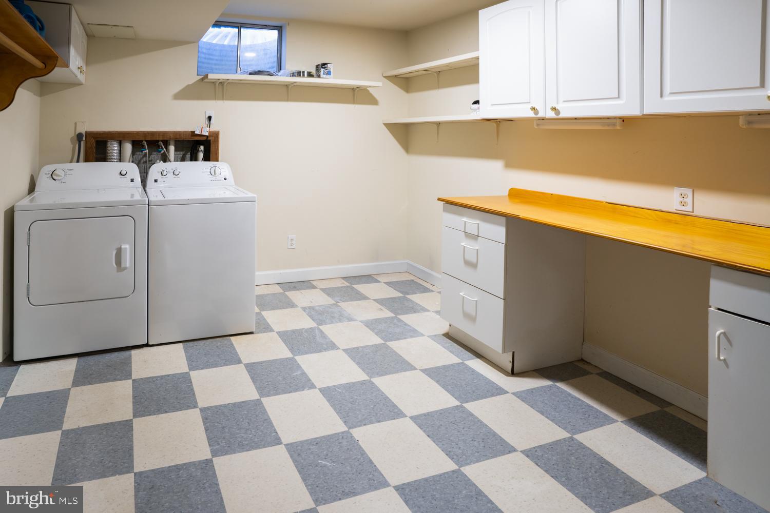 ROBERTS FIELD - Residential