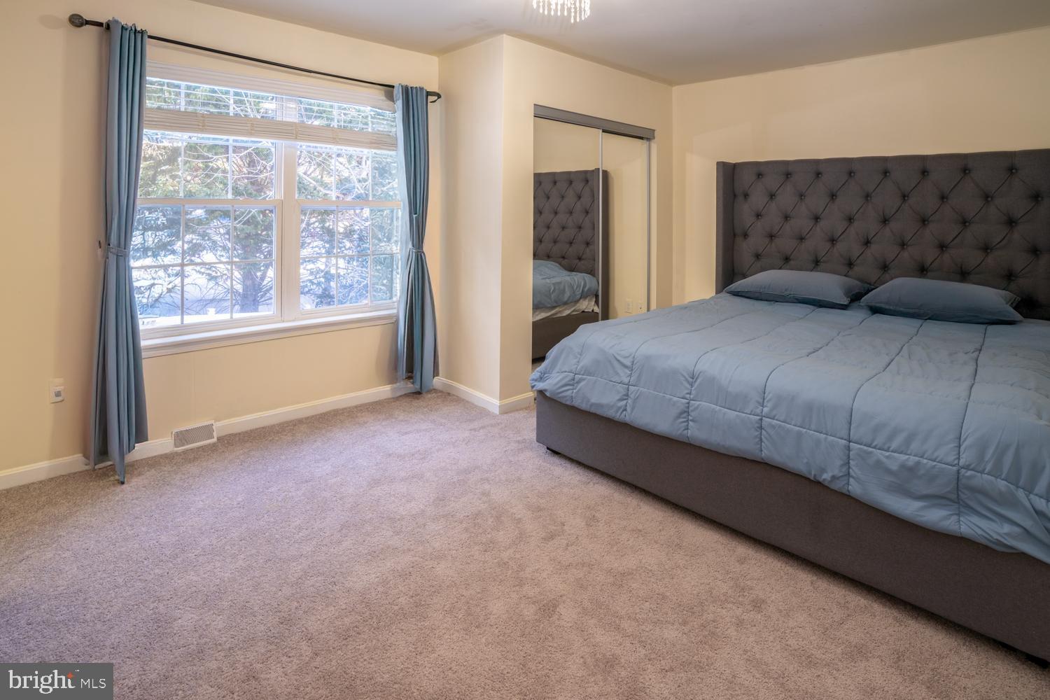 ROBERTS FIELD - Residential