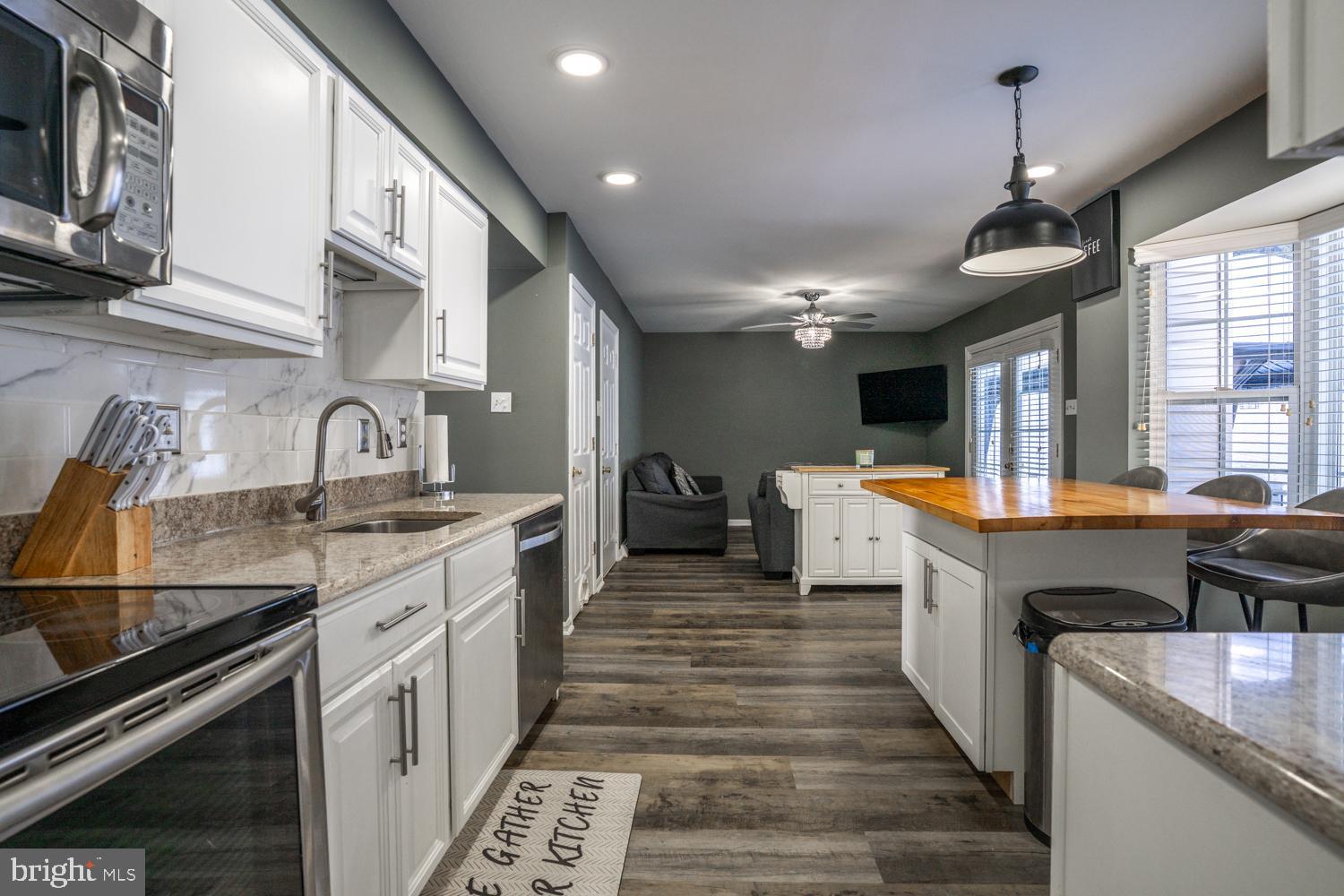 ROBERTS FIELD - Residential