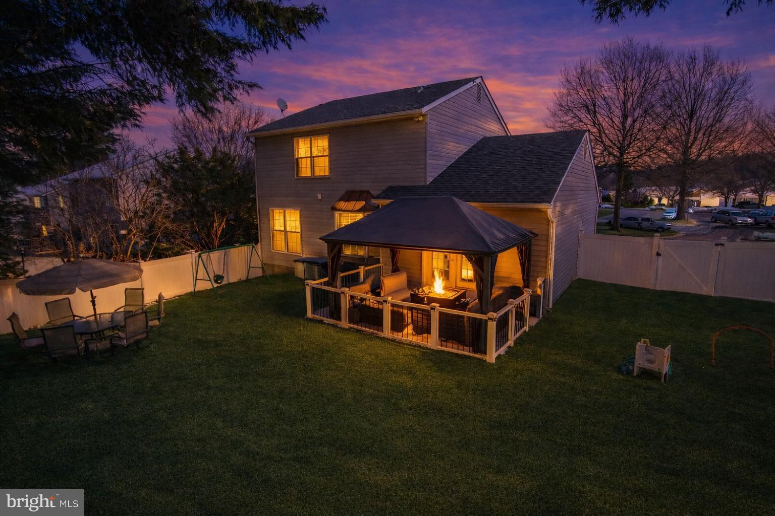 ROBERTS FIELD - Residential