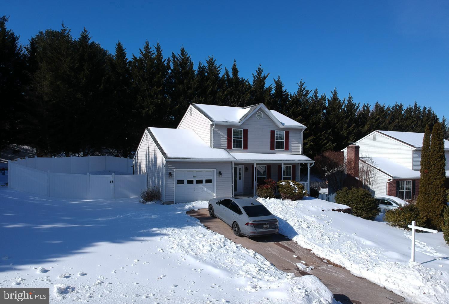 ROBERTS FIELD - Residential