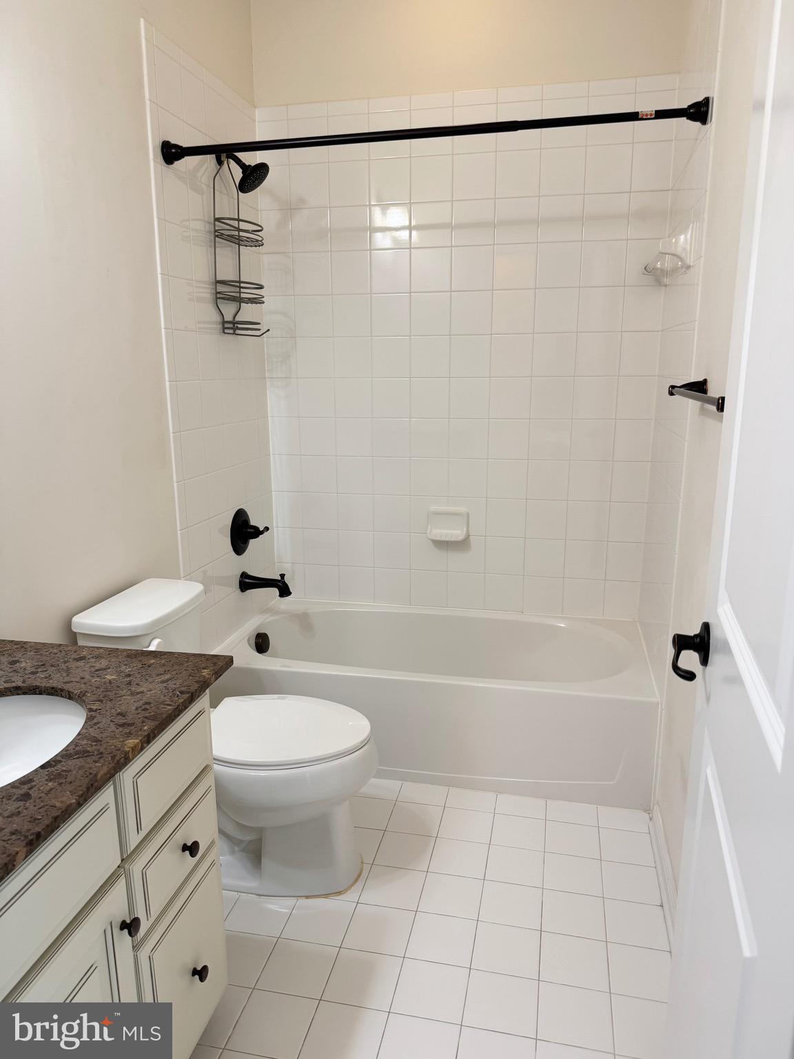 EMBREY MILL - Residential Lease