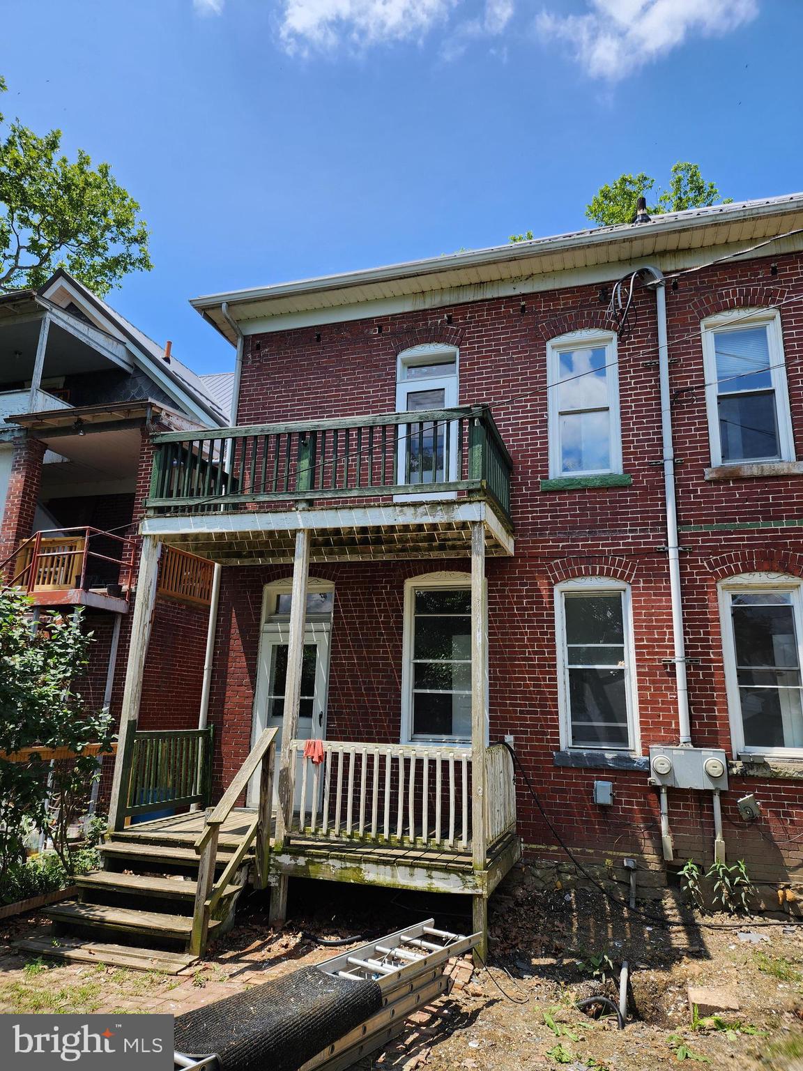 810-812 STEWART AVENUE