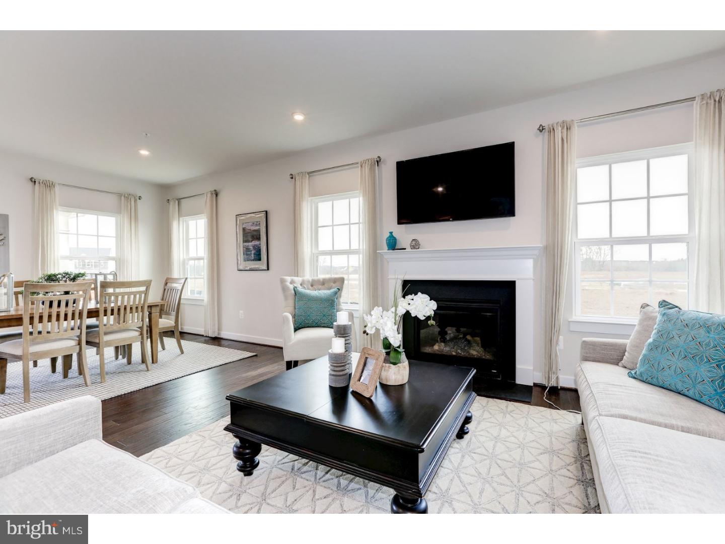 WOODFIELD - Residential