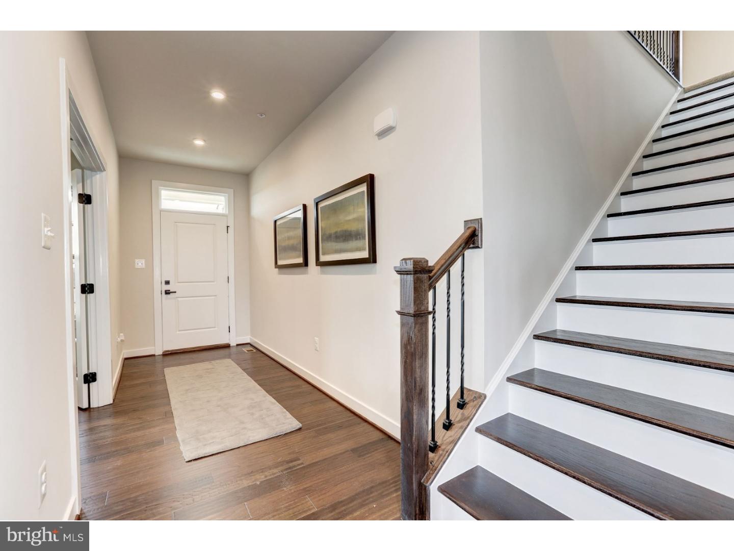 WOODFIELD - Residential