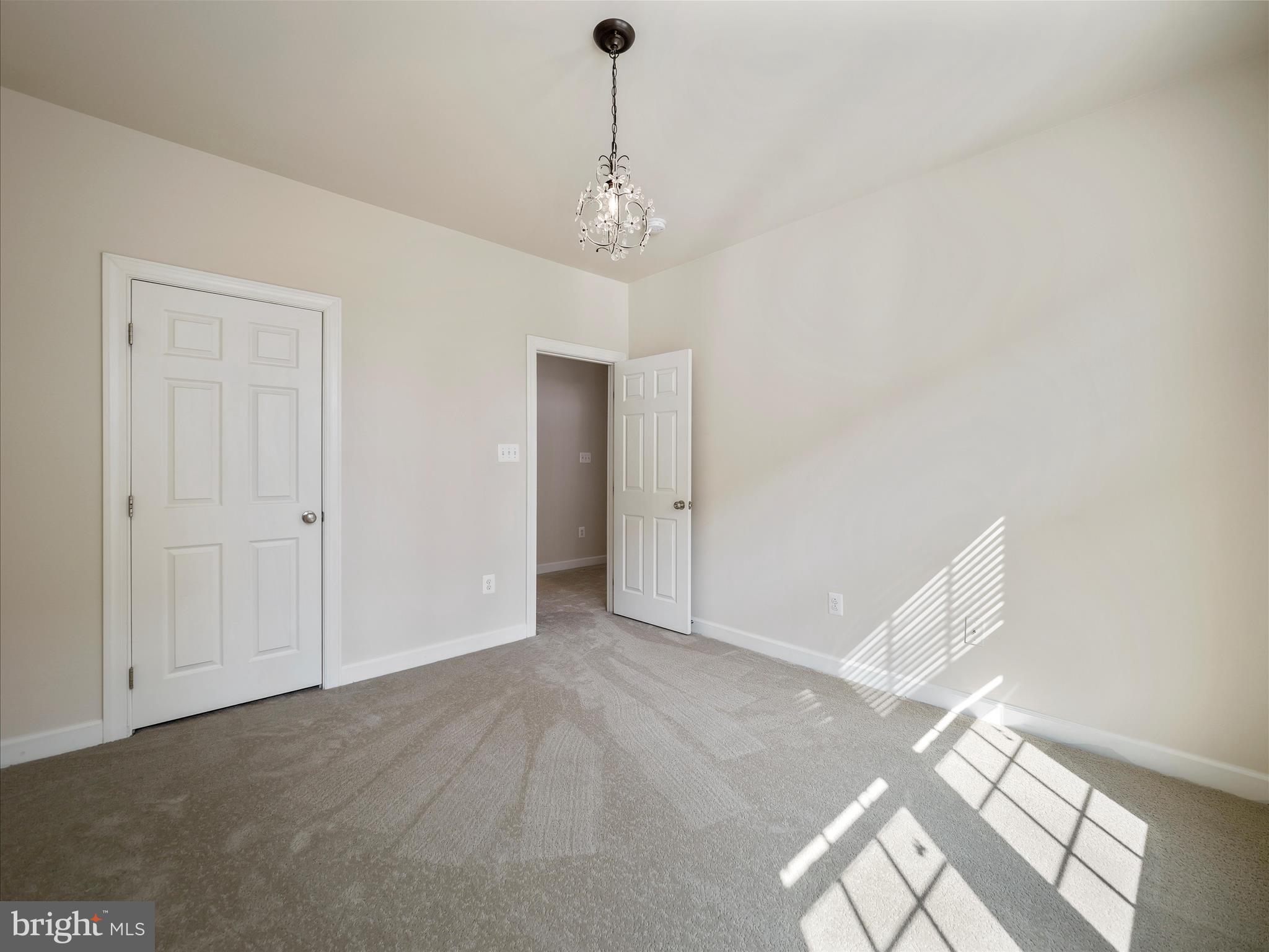 VILLAGES OF URBANA - Residential Lease