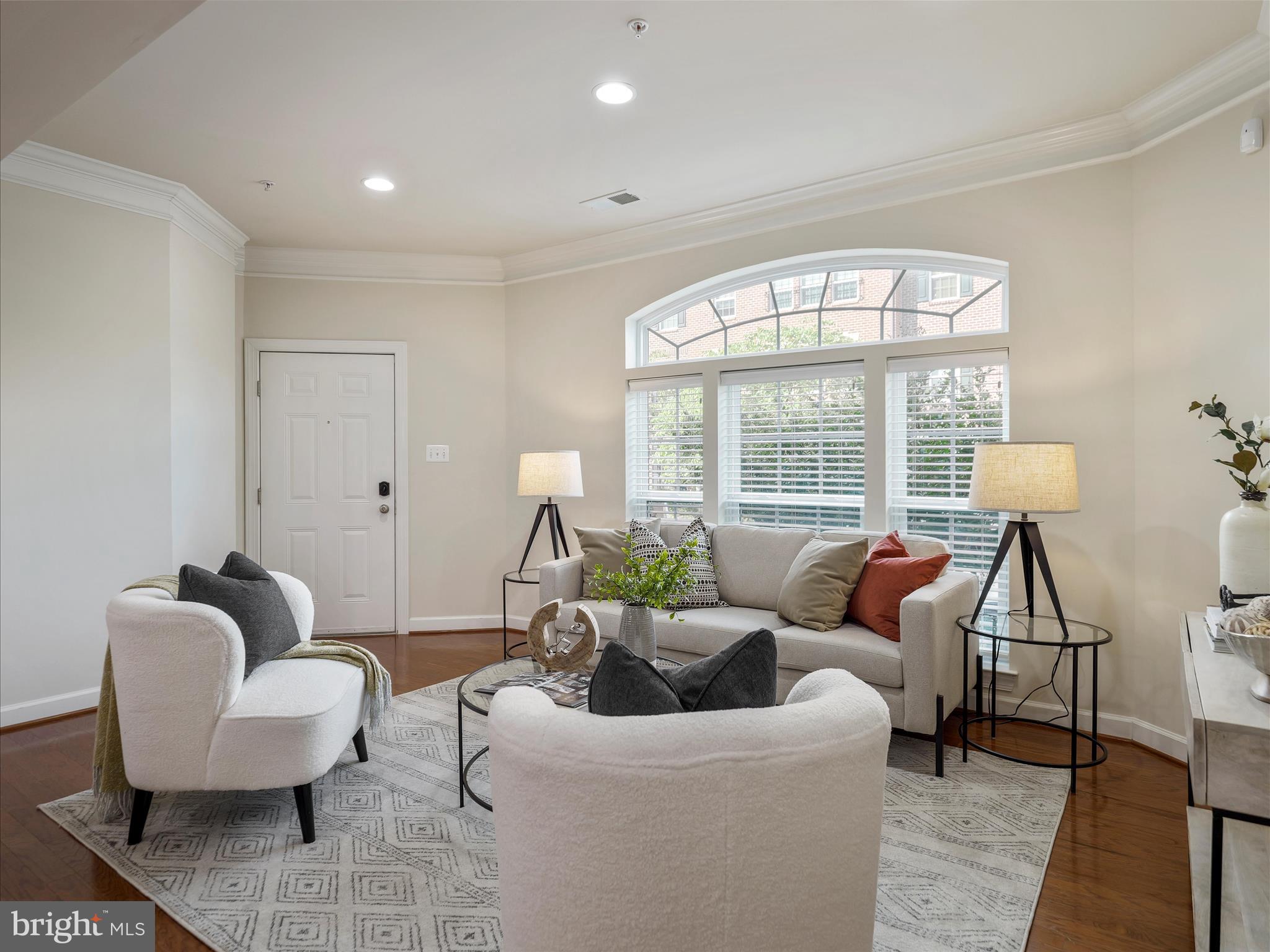 VILLAGES OF URBANA - Residential Lease