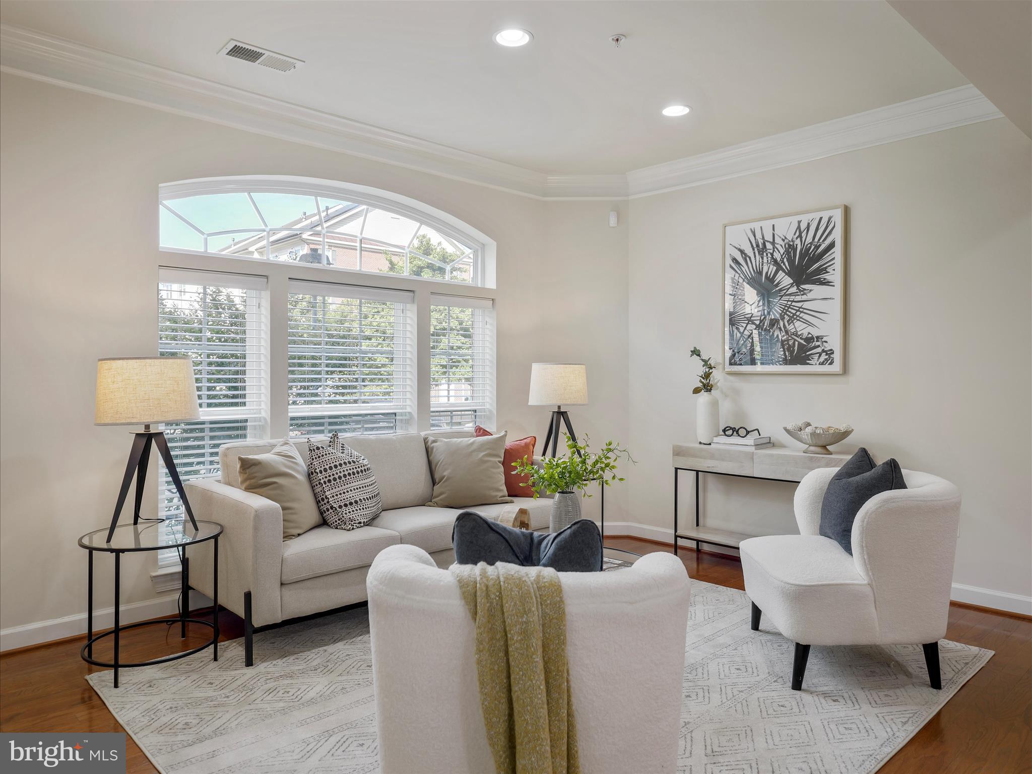 VILLAGES OF URBANA - Residential Lease