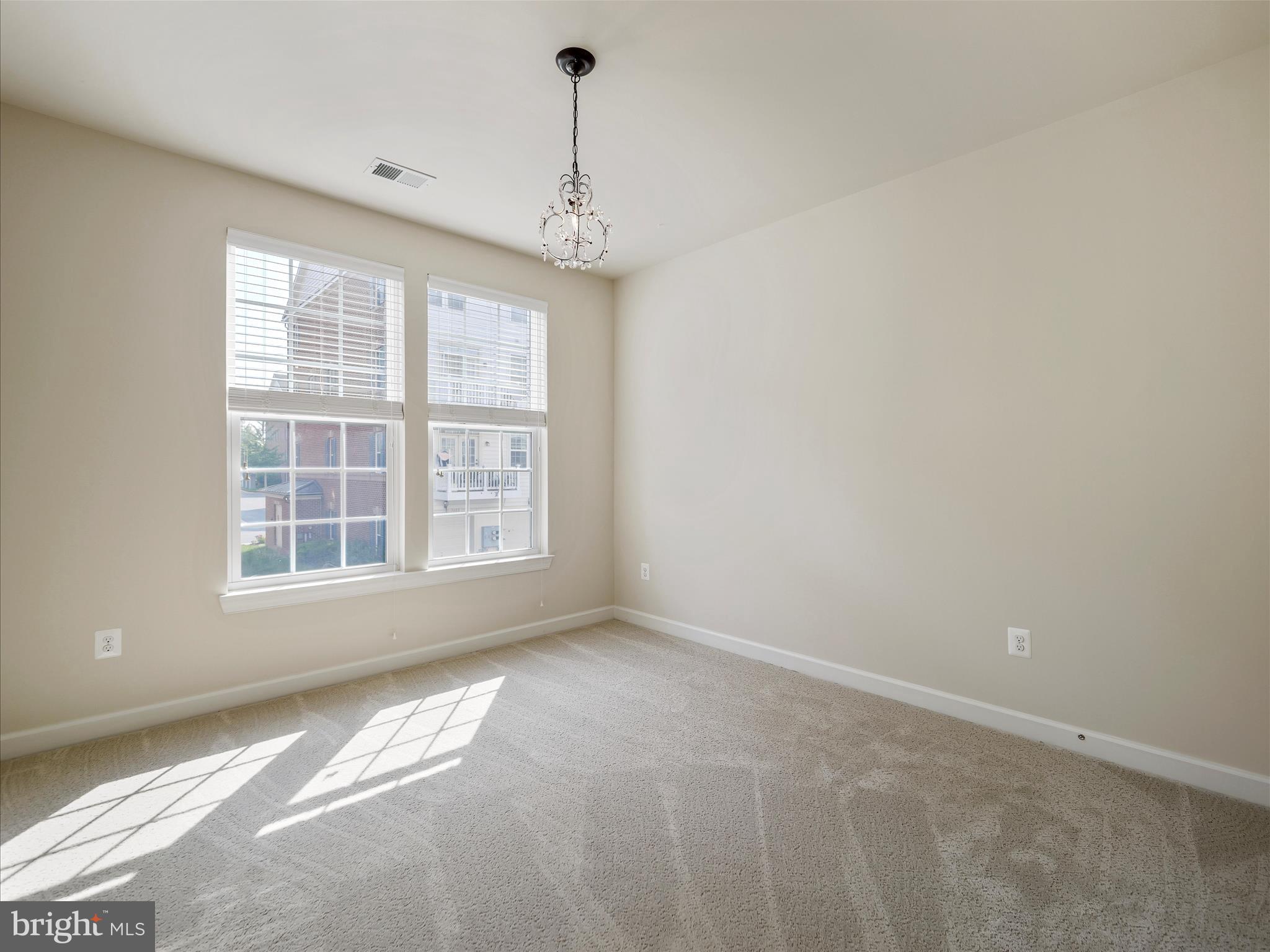 VILLAGES OF URBANA - Residential Lease