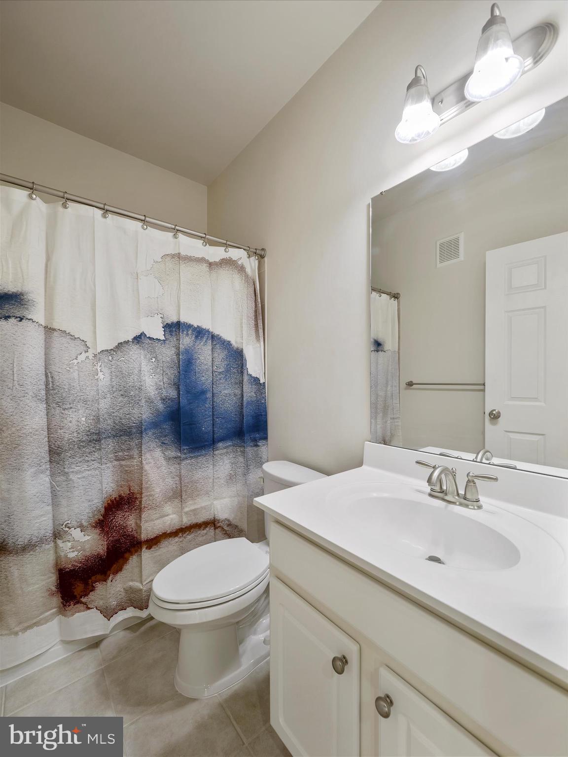 VILLAGES OF URBANA - Residential Lease