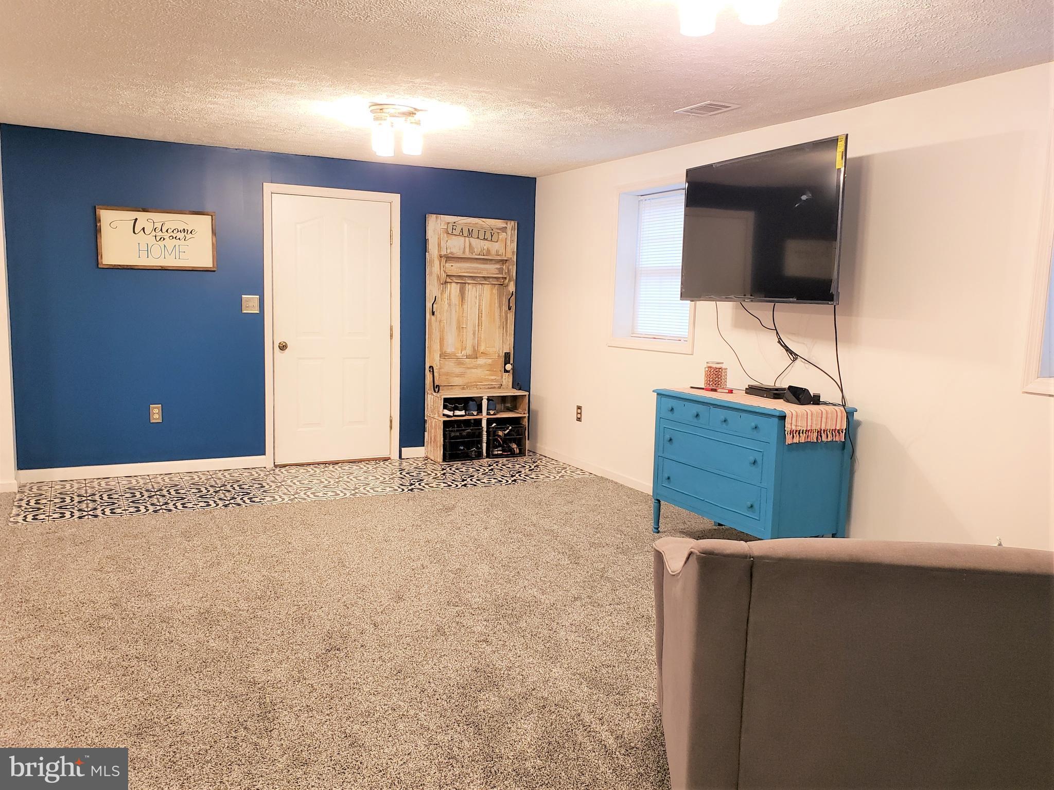 DEERFIELD ESTATES - Residential